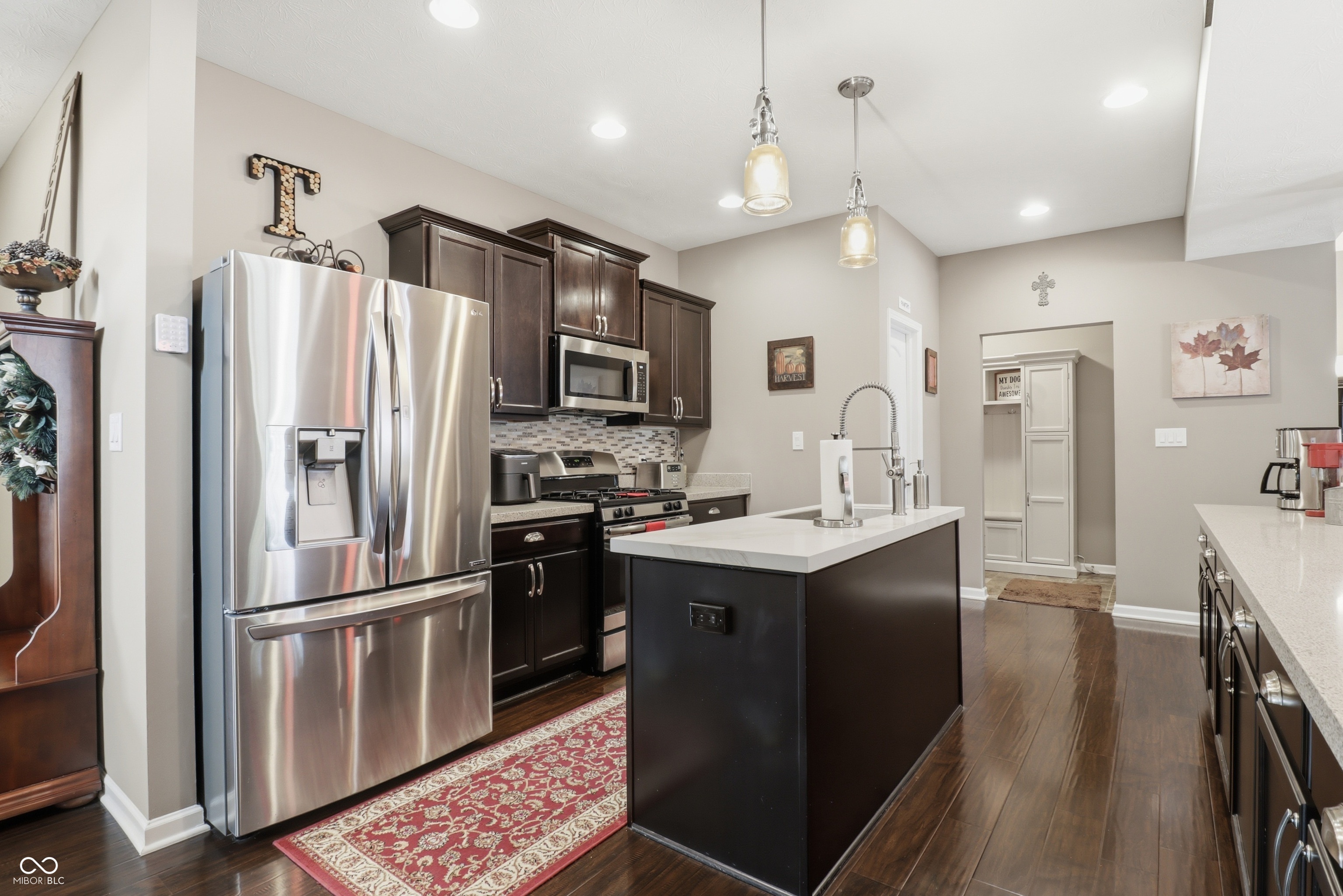1689 Maplewood Lane