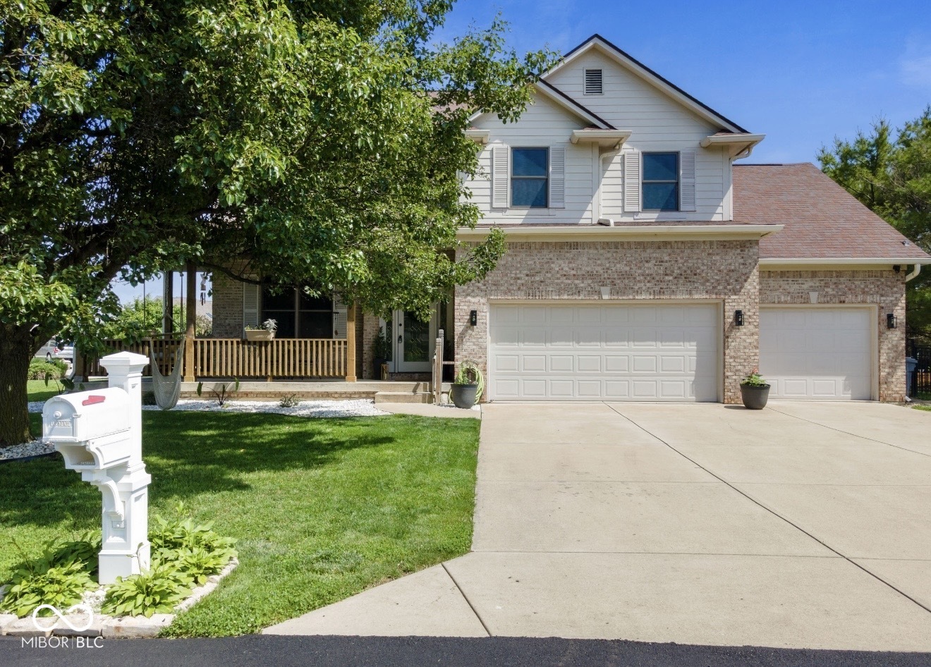 1020 Sunset Bay