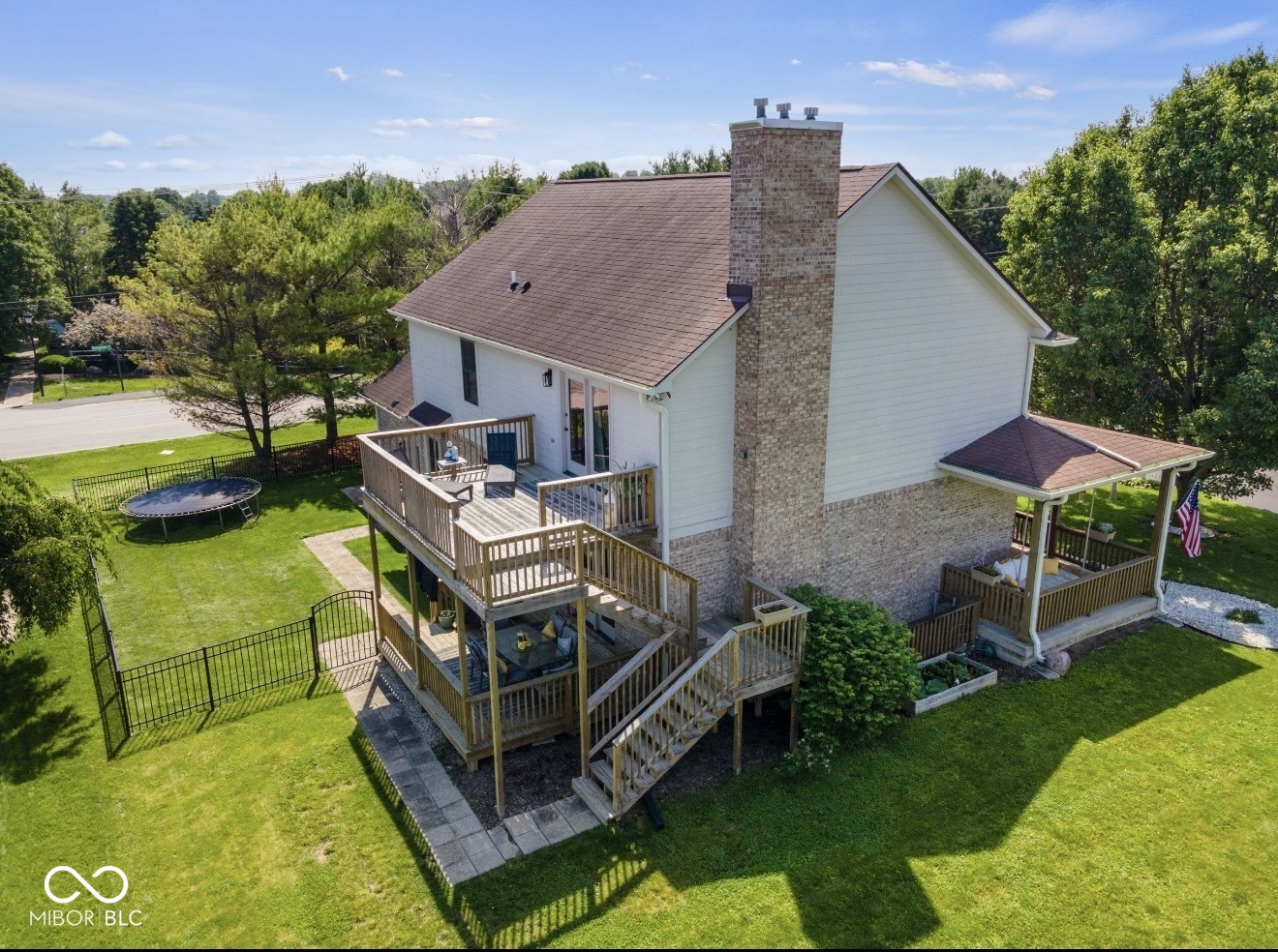 1020 Sunset Bay
