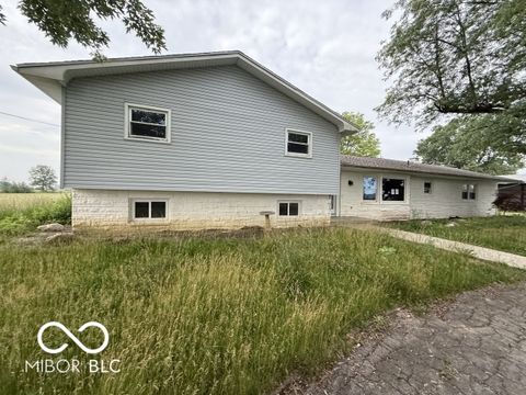 Photo of 3903 W 200 S, Portland, IN 47371 (MLS # 22052437)