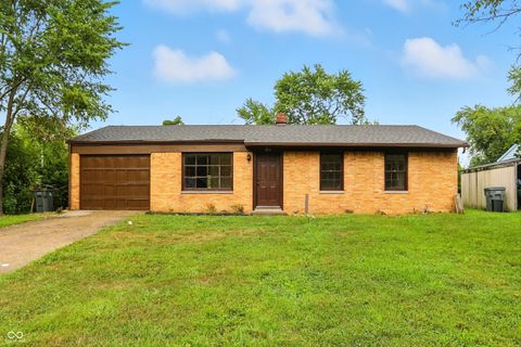 Photo of 6672 E 43rd Place, Indianapolis, IN 46226 (MLS # 22095089)