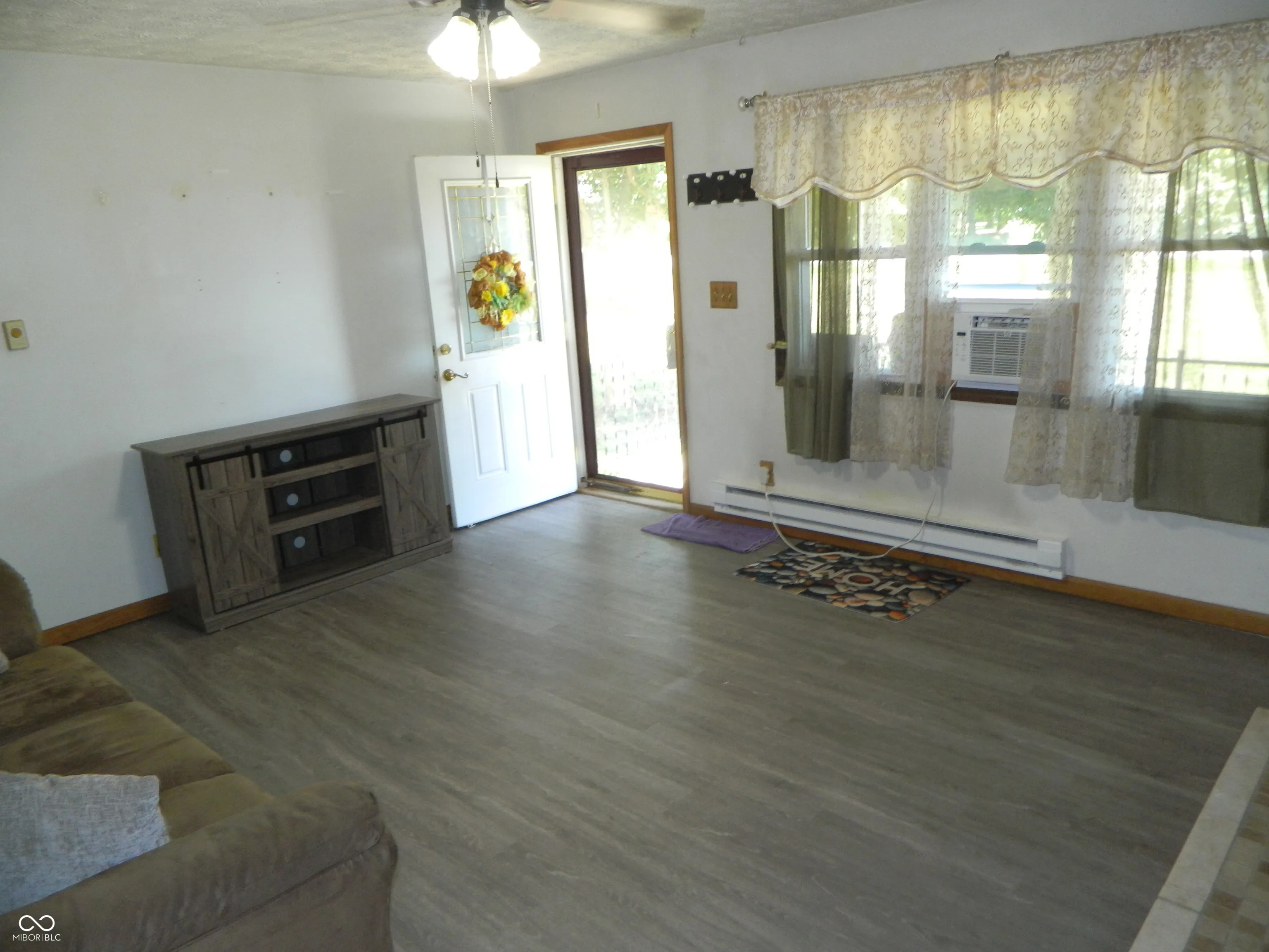 Greensburg, Indiana 47240, United States, 4 Bedrooms Bedrooms, ,2 BathroomsBathrooms,Residential,Active,219103