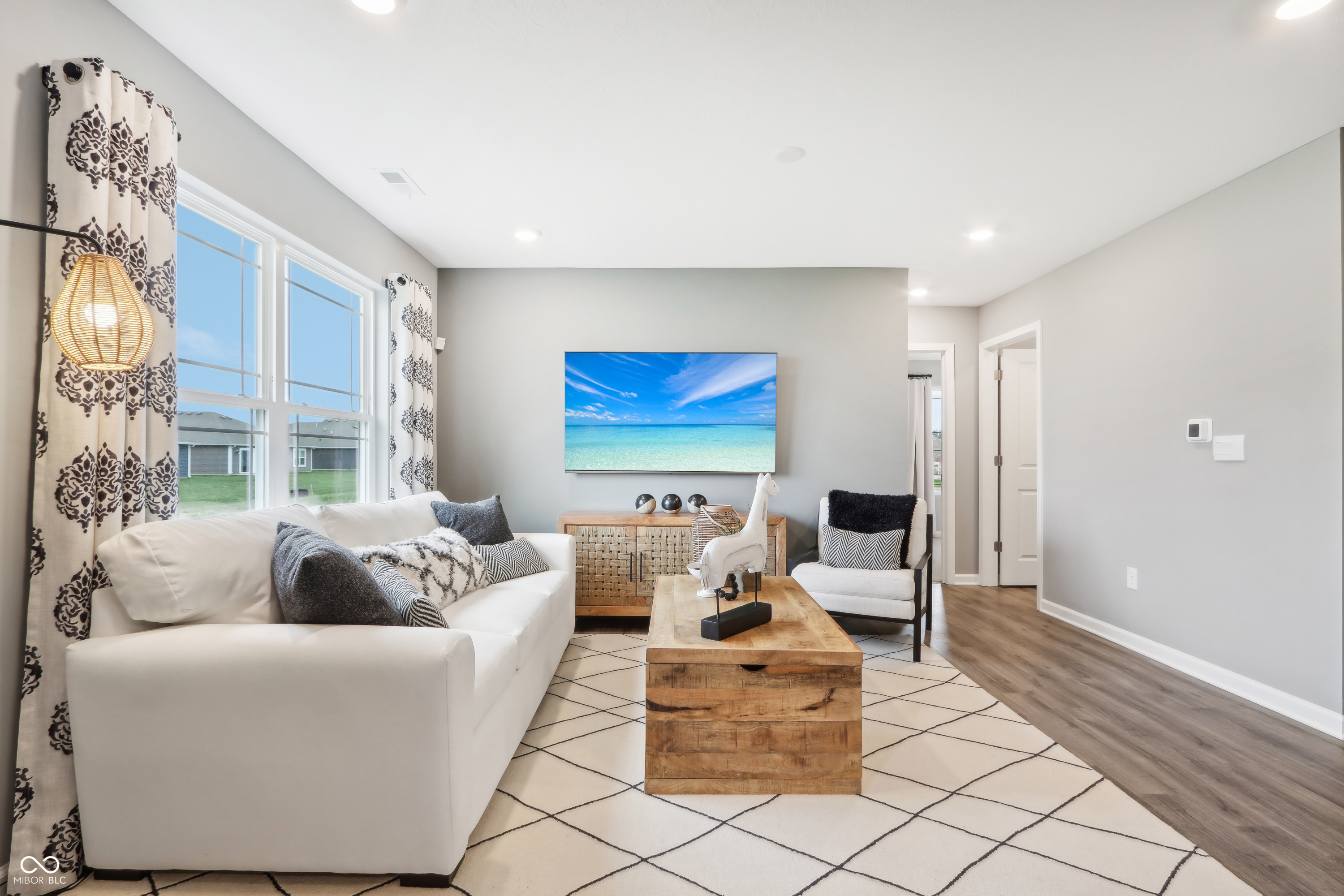 3309 W Vintage Street