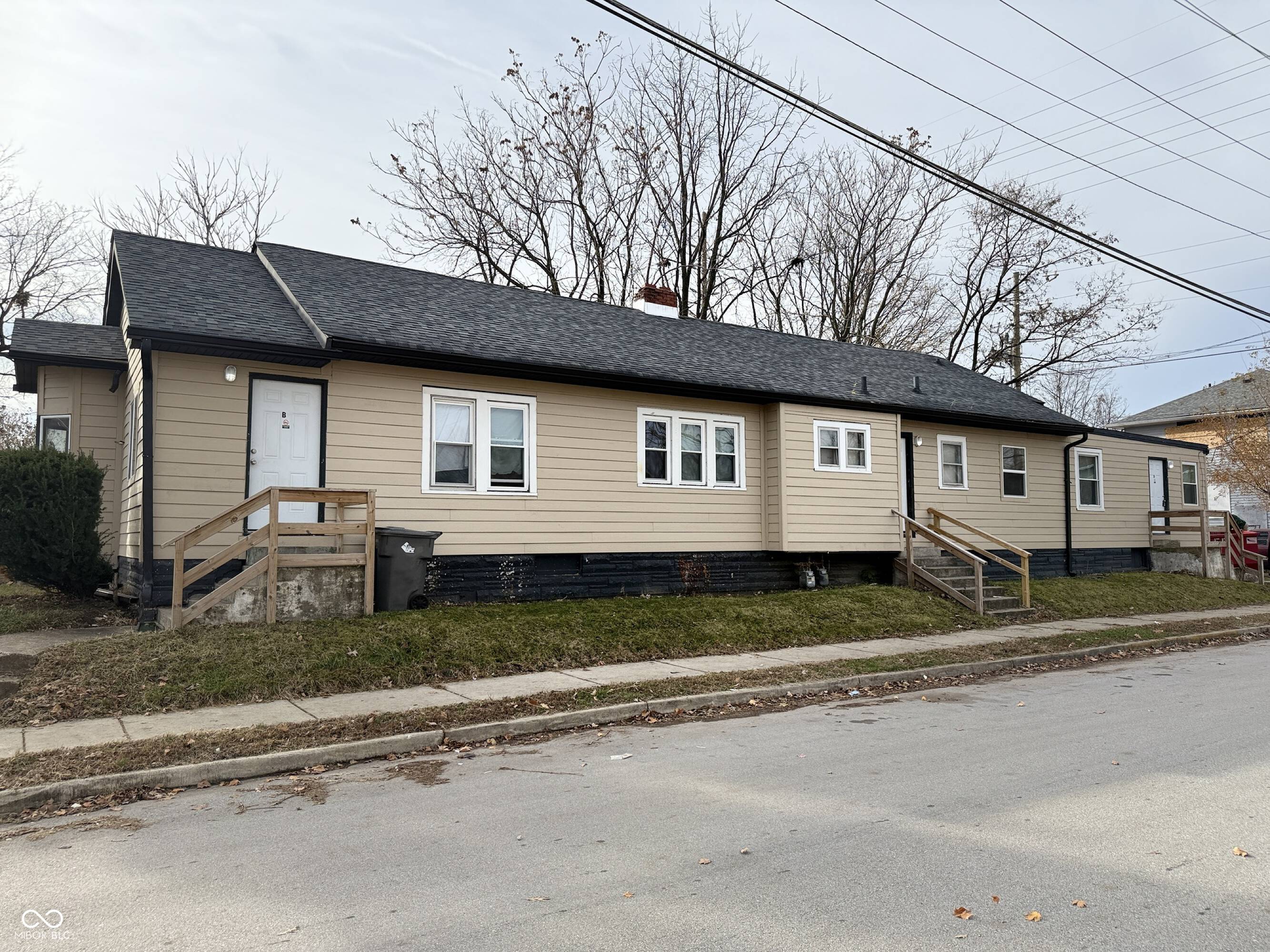 3178 N Capitol Avenue