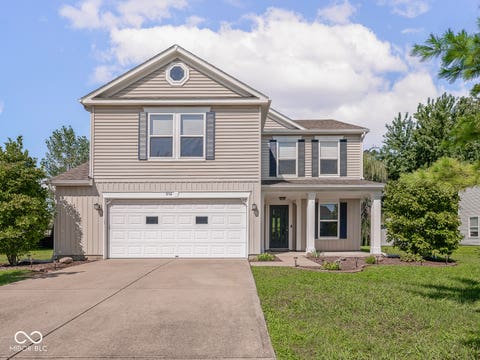 Photo of 914 Indigo Drive, Greenfield, IN 46140 (MLS # 22117077)
