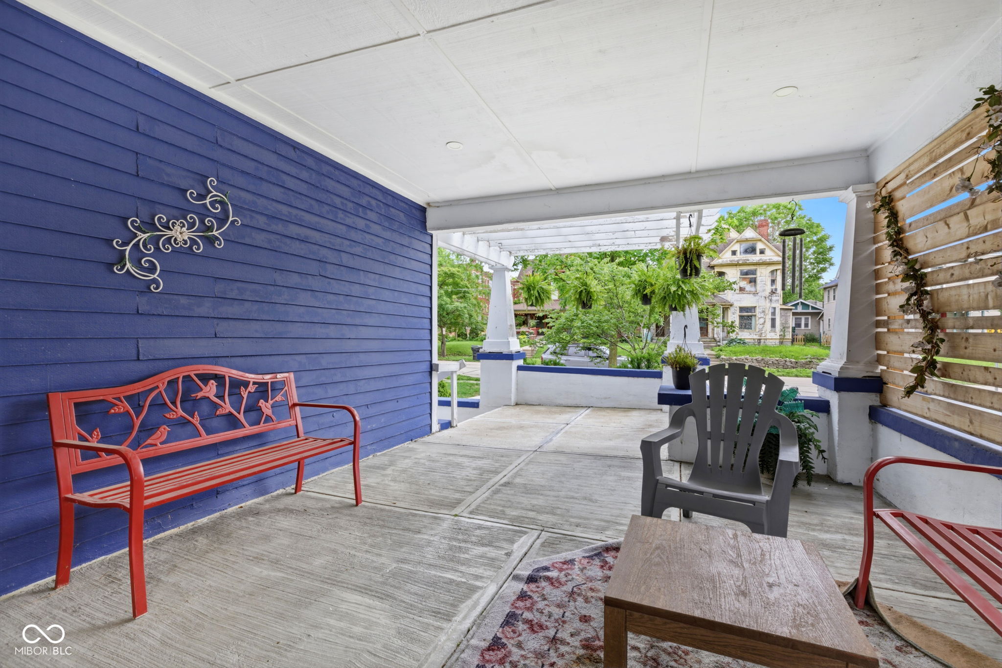 412 W 11th Street