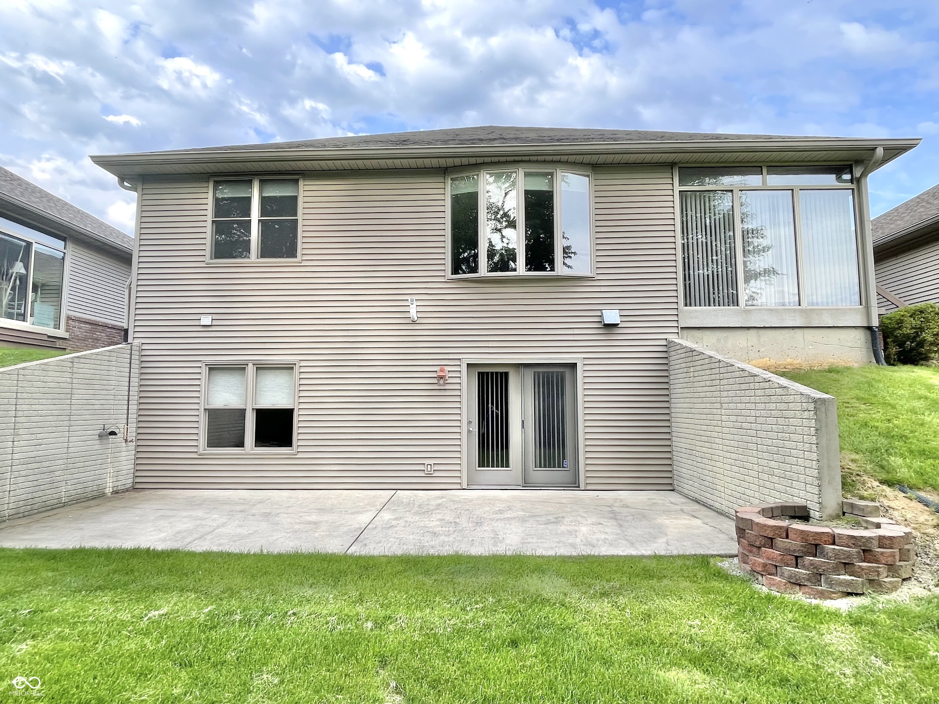 464 Glenview Drive