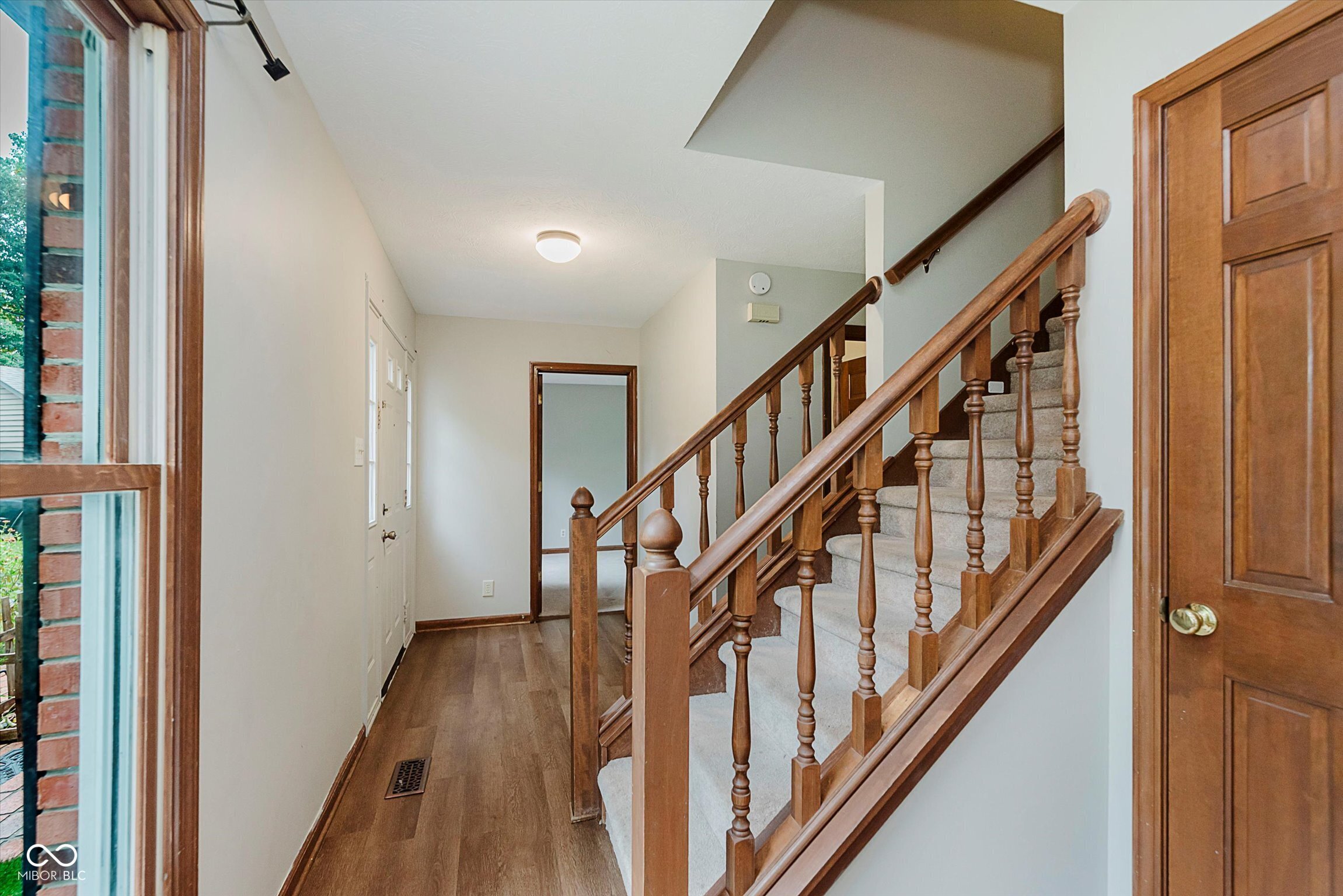 8136 Menlo Ct E Drive