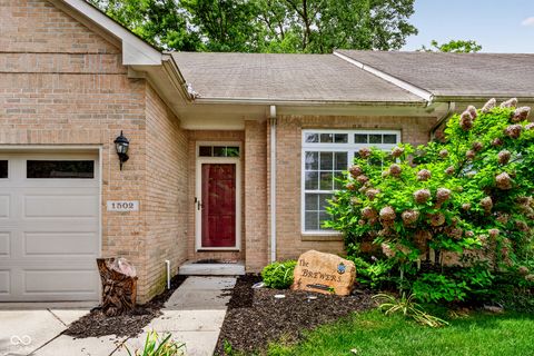 Photo of 1502 Hideaway Drive, Brownsburg, IN 46112 (MLS # 22108549)