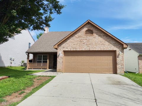 Photo of 6140 Lake Freeman Drive, Indianapolis, IN 46254 (MLS # 22120615)