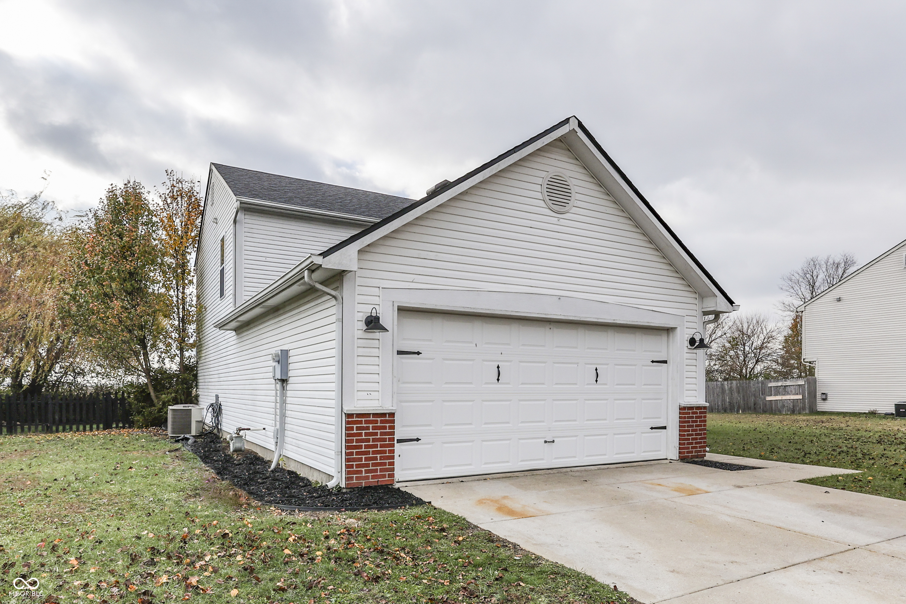 1023 Quarterhorse Run