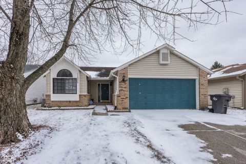 Photo of 11035 Wismar Drive, Indianapolis, IN 46235 (MLS # 22085896)