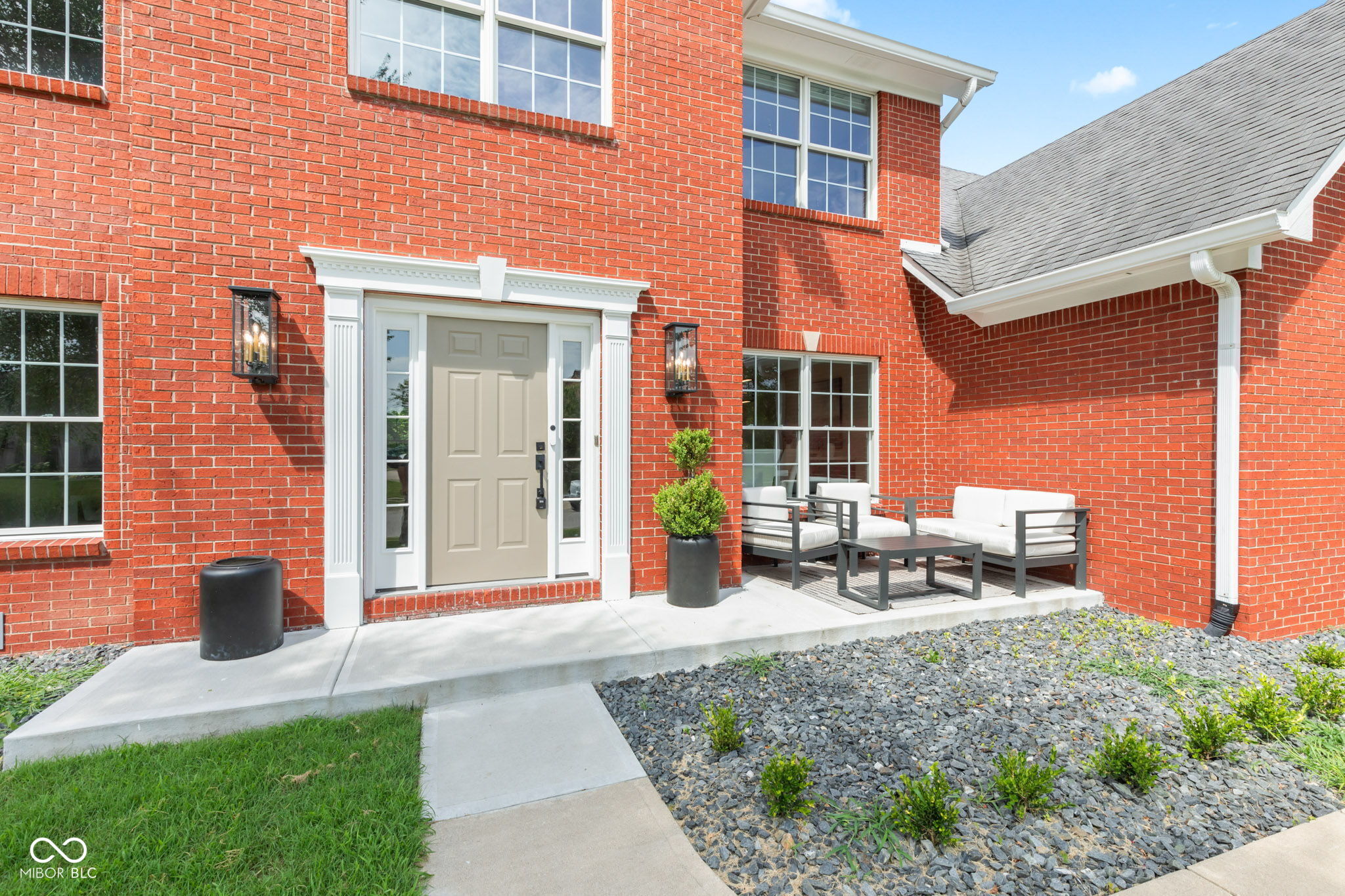5910 Hickory Woods Drive
