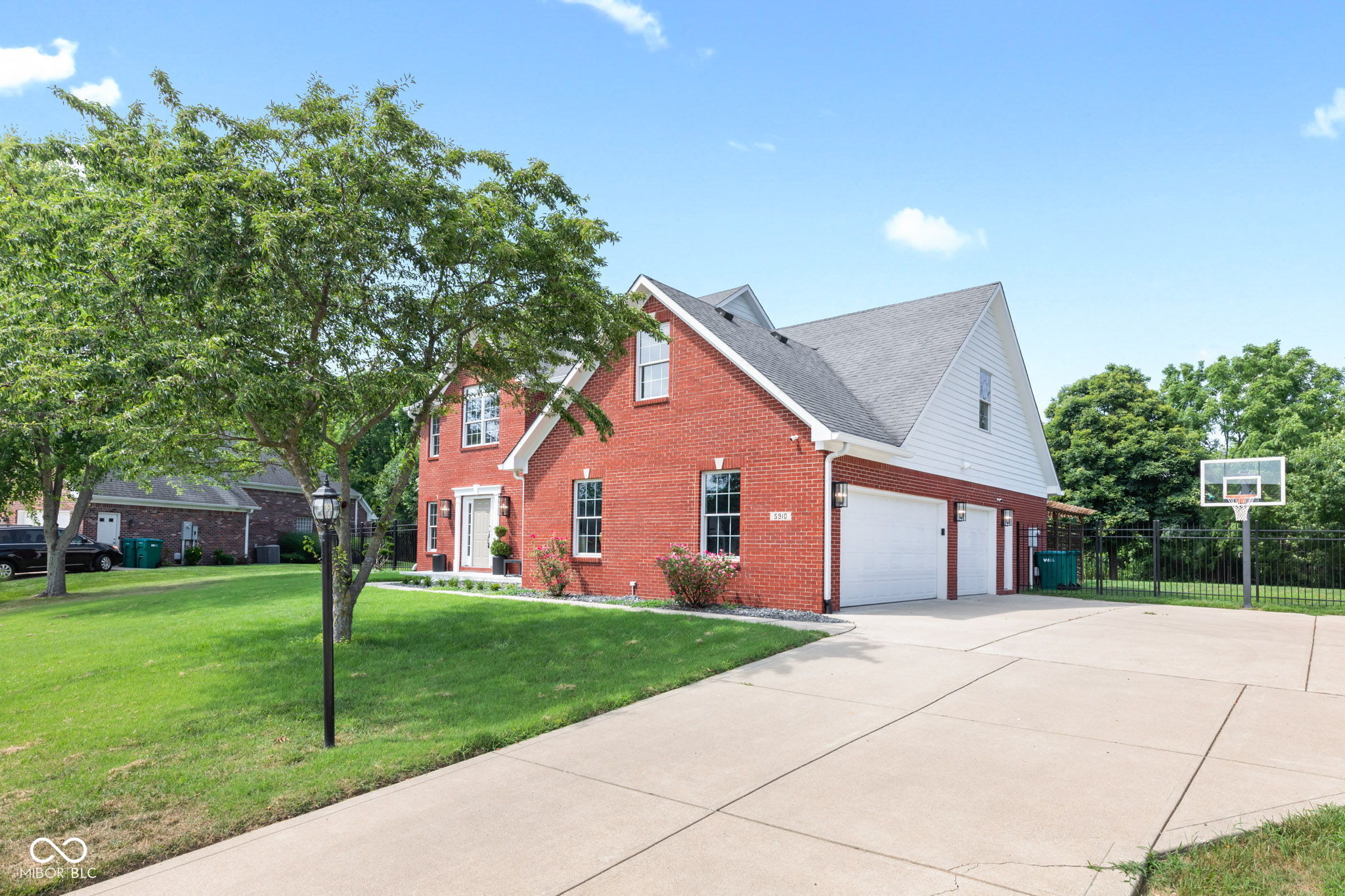 5910 Hickory Woods Drive