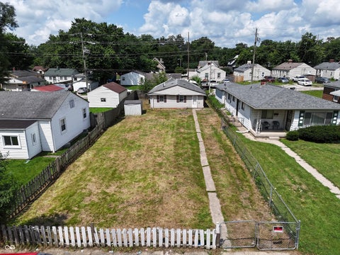 Photo of 1150 Medford Avenue, Indianapolis, IN 46222 (MLS # 22112333)