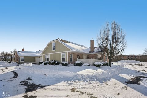 Photo of 7347 Chapel Villas Lane #UNIT B, Indianapolis, IN 46214 (MLS # 22079758)