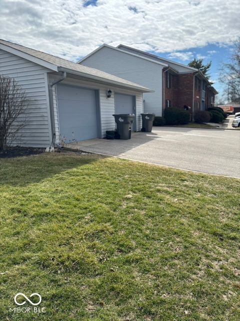 Photo of 1602 Queensbridge Square #APT 7, Indianapolis, IN 46219 (MLS # 22086399)