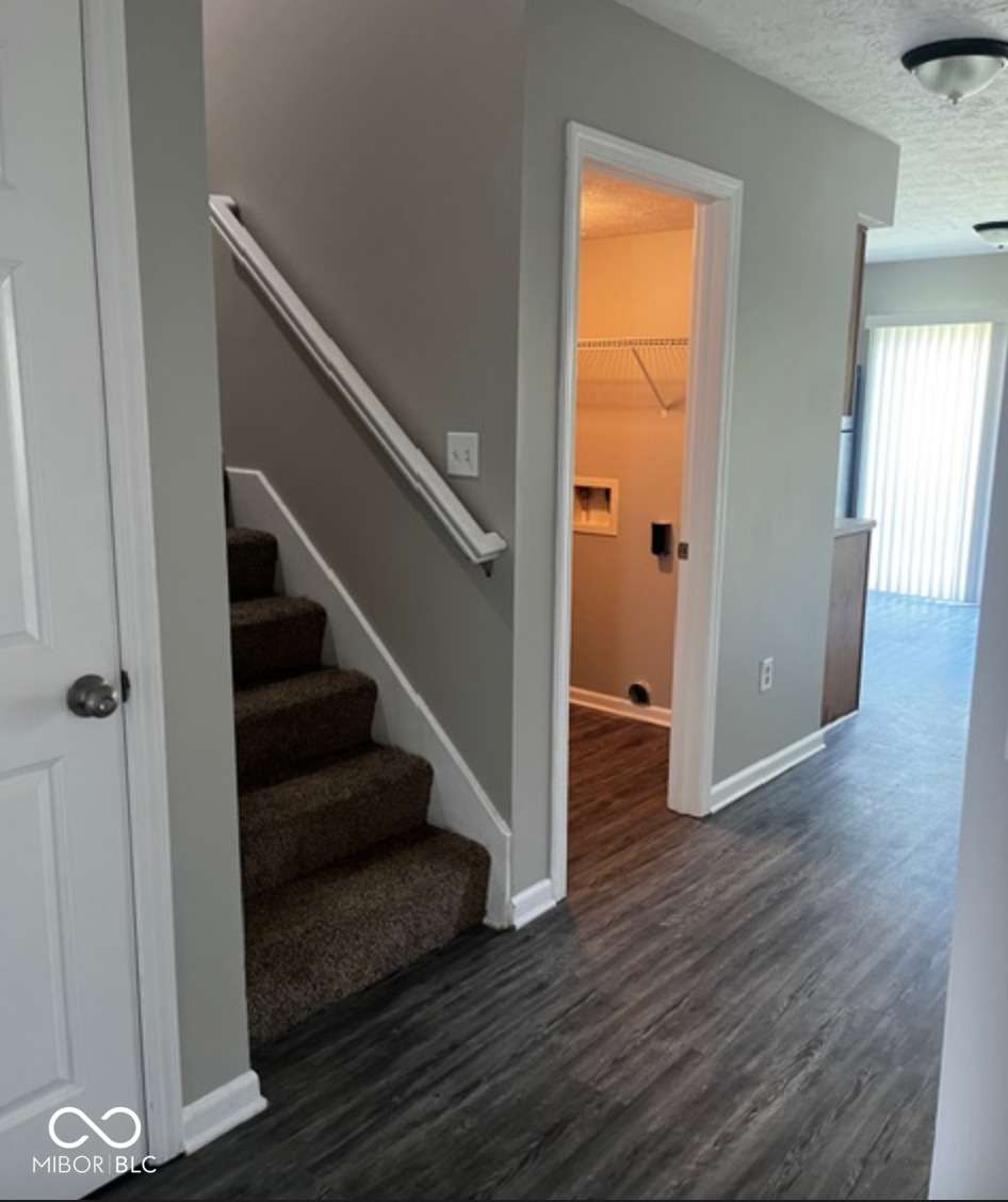 7744 Serene Stream Way