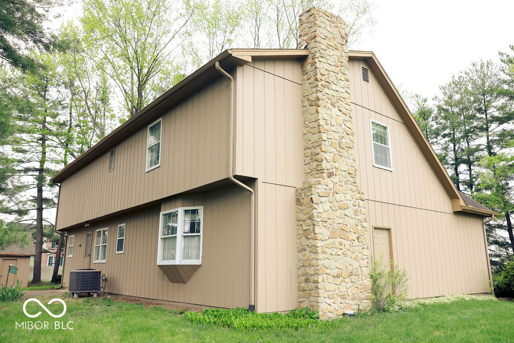 1221 S Poplar Street