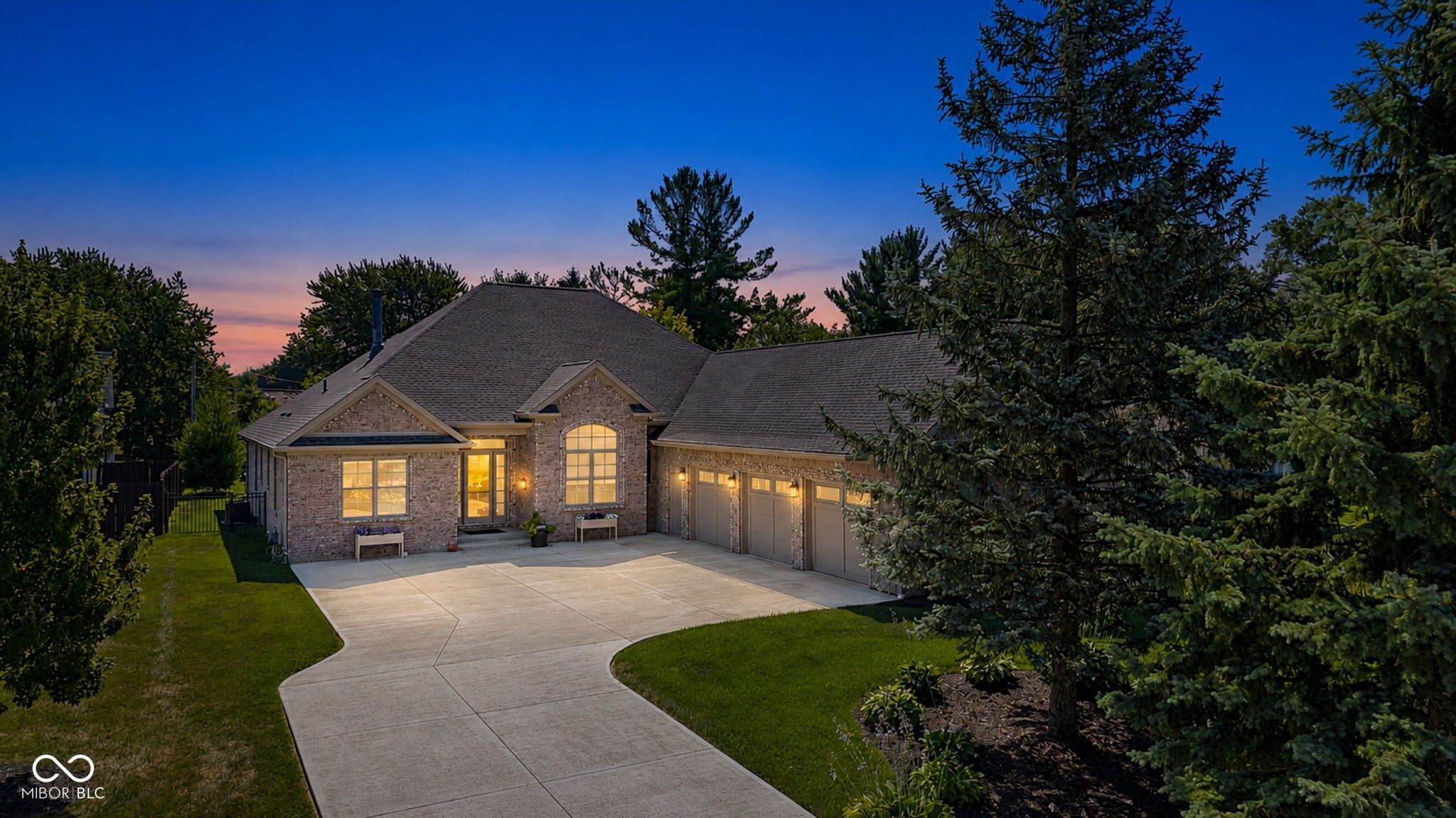 2309 Elmwood Drive