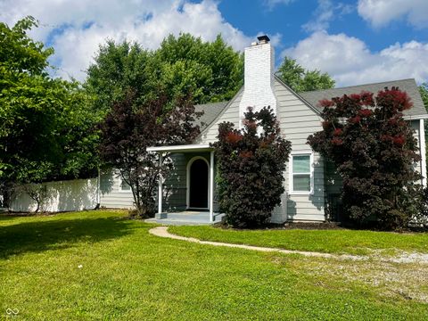 Photo of 1141 N Shadeland Avenue, Indianapolis, IN 46219 (MLS # 22042562)
