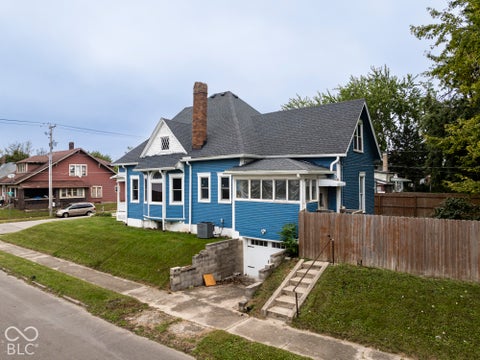 Photo for 401 E 7th Street