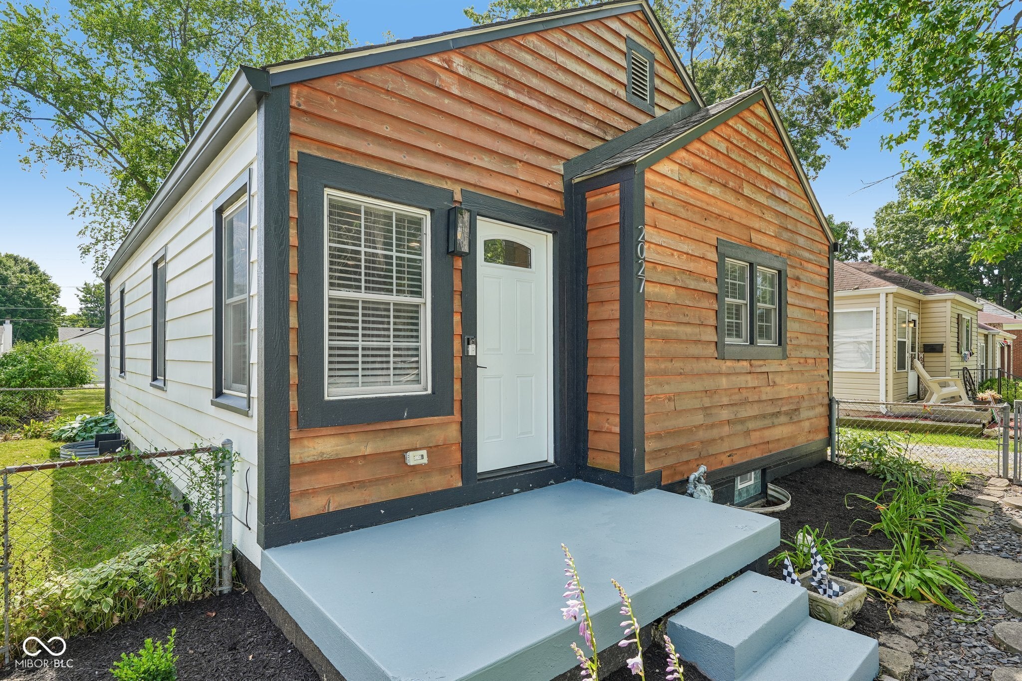 2027 Gerrard Avenue