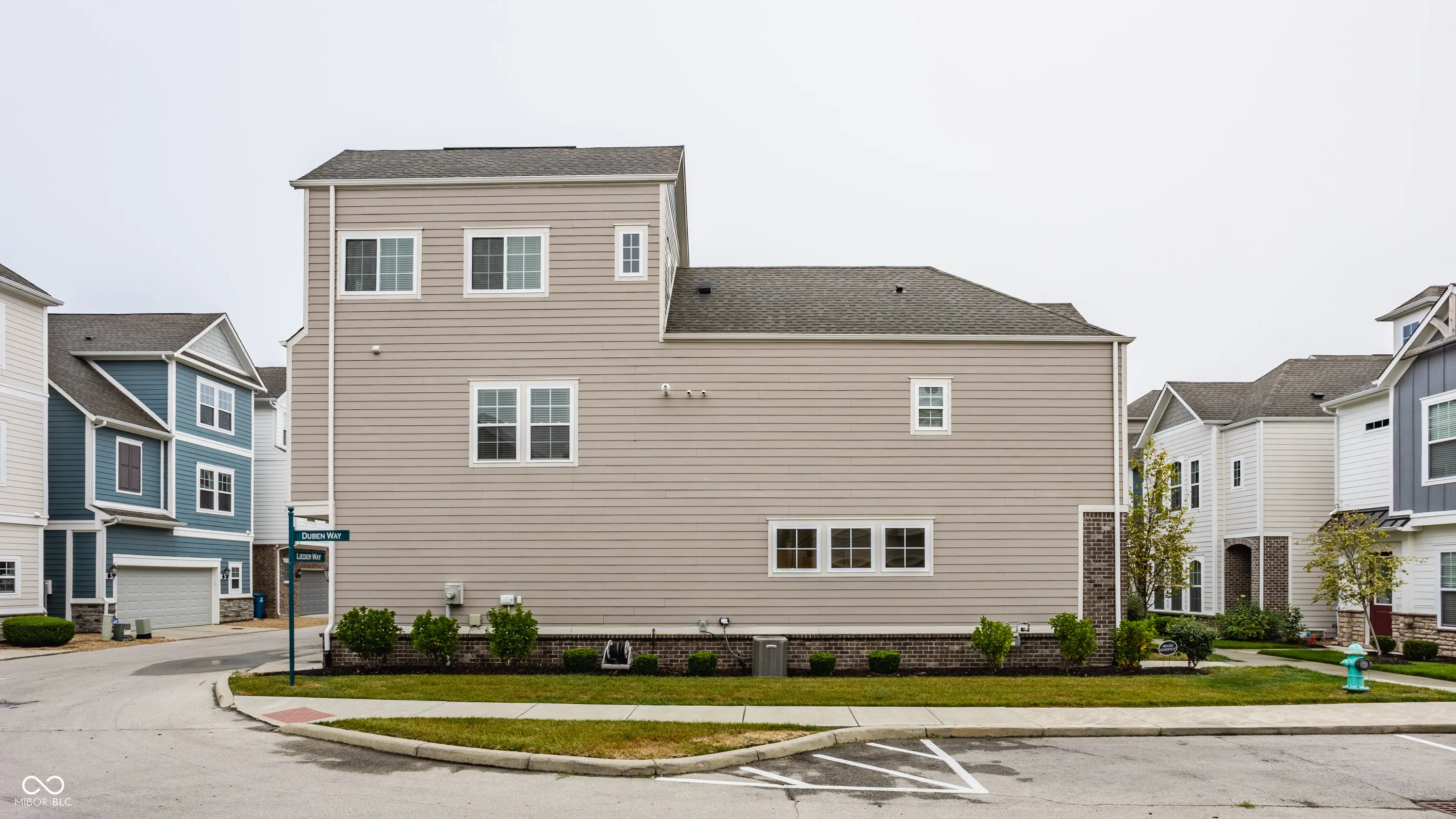 Fishers, Indiana 46037, United States, 4 Bedrooms Bedrooms, ,4 BathroomsBathrooms,Residential,Active,219328