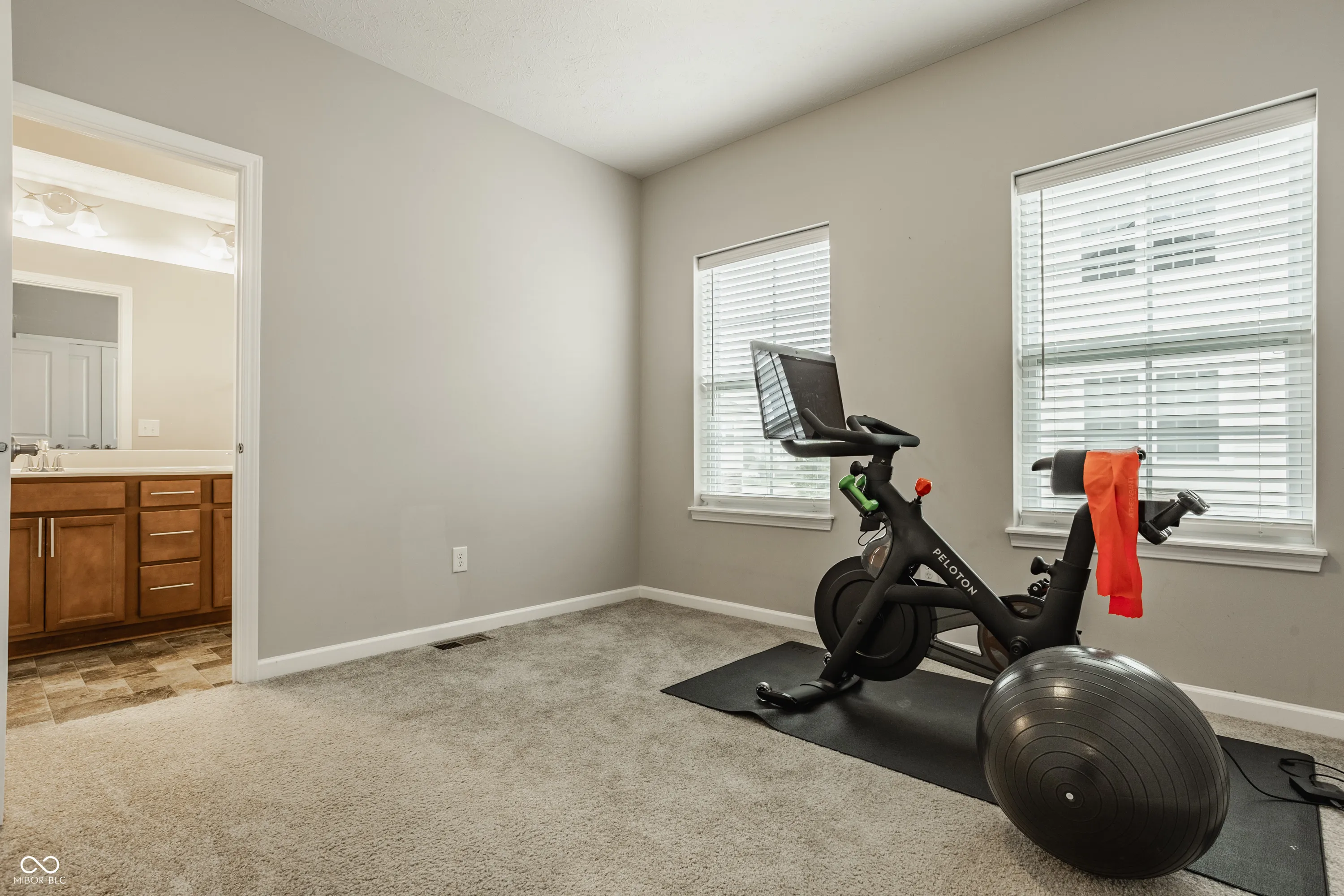 Fishers, Indiana 46037, United States, 4 Bedrooms Bedrooms, ,4 BathroomsBathrooms,Residential,Active,219328