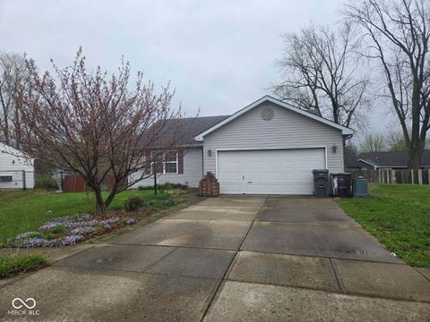 Photo of 3021 S Seerley Creek Circle, Indianapolis, IN 46241 (MLS # 22092757)