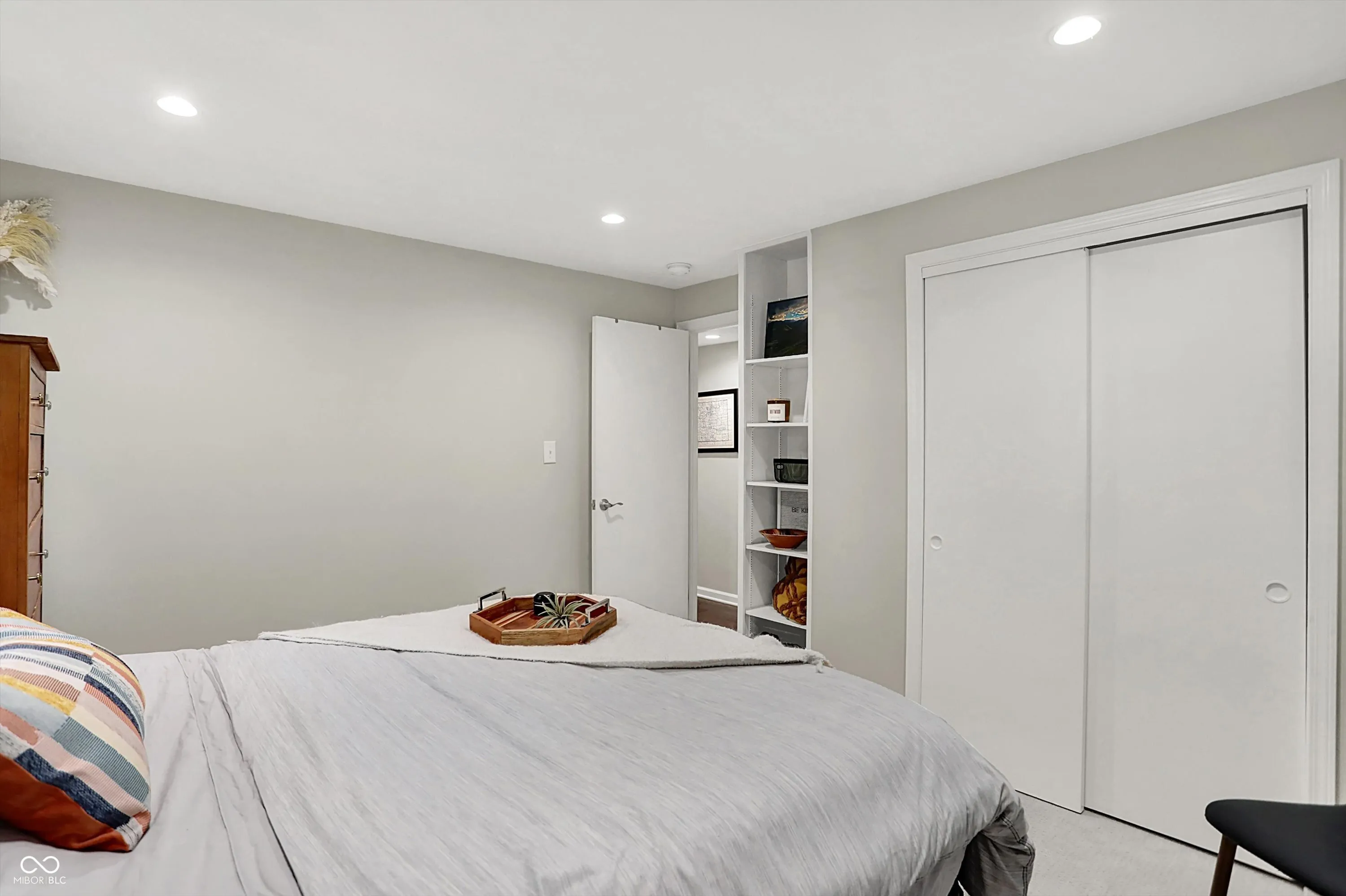 Carmel, Indiana 46032, United States, 3 Bedrooms Bedrooms, ,2 BathroomsBathrooms,Residential,Active,220424