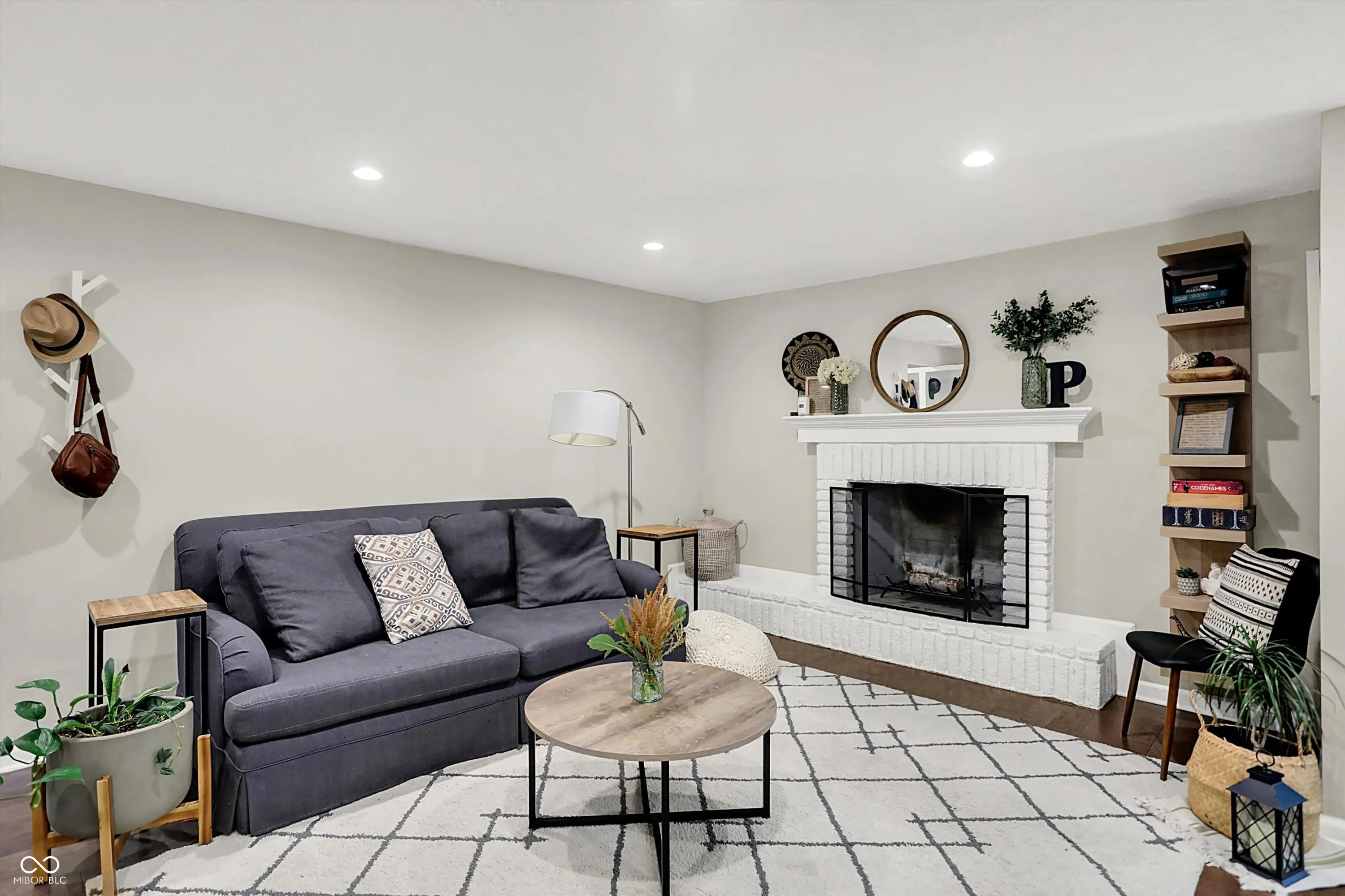 Carmel, Indiana 46032, United States, 3 Bedrooms Bedrooms, ,2 BathroomsBathrooms,Residential,Active,220424