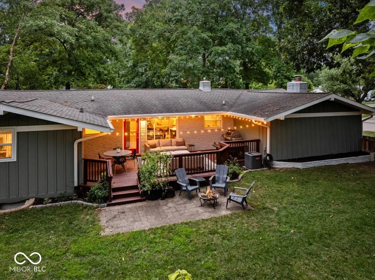 Carmel, Indiana 46032, United States, 3 Bedrooms Bedrooms, ,2 BathroomsBathrooms,Residential,Active,220424