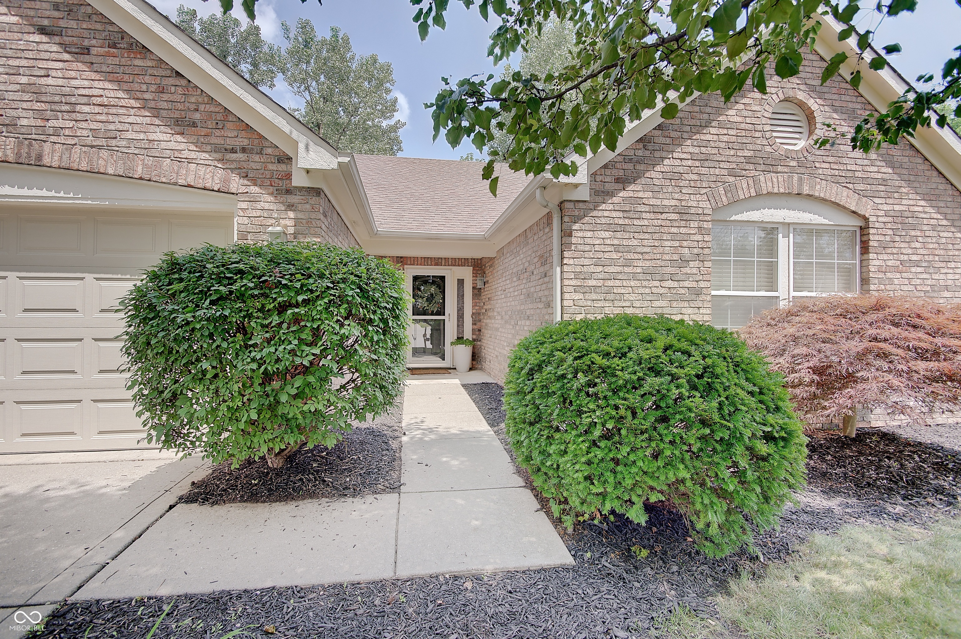 8950 Dickinson Court