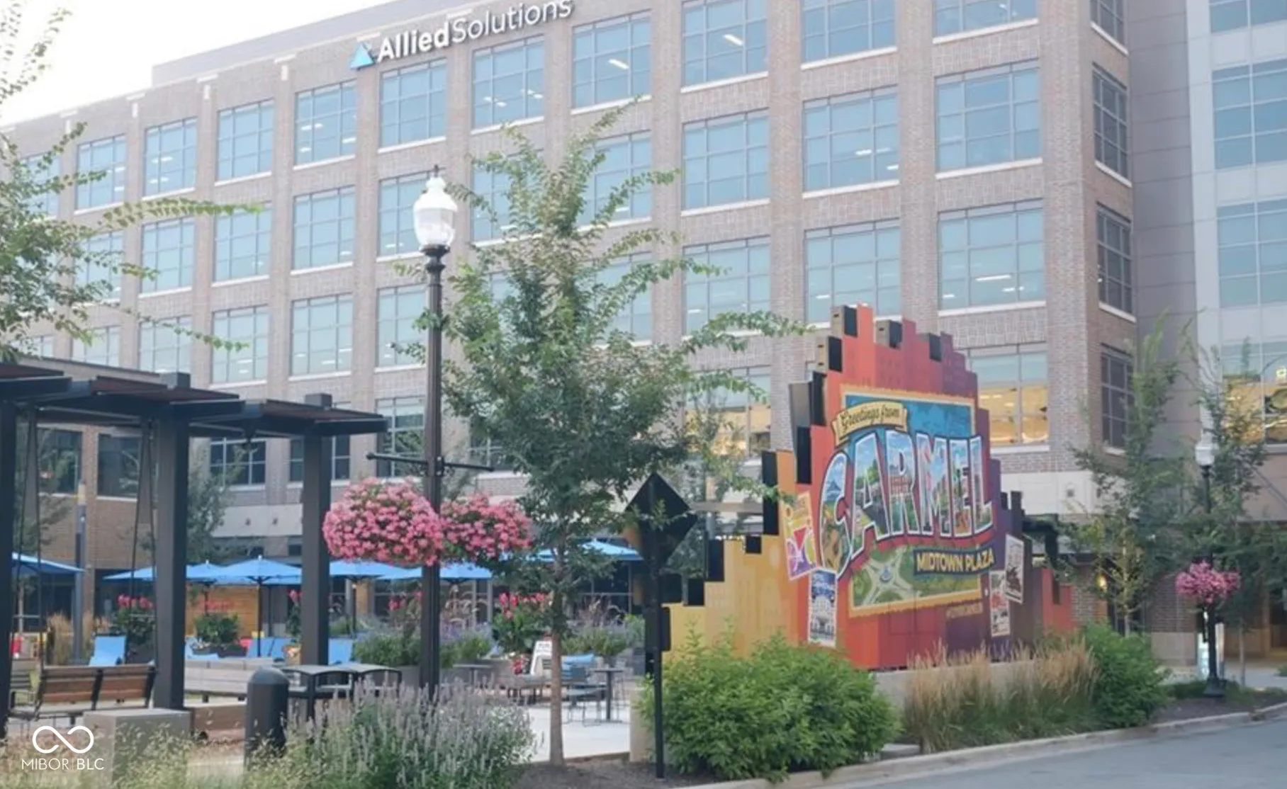 Carmel, Indiana 46280, United States, 3 Bedrooms Bedrooms, ,3 BathroomsBathrooms,Residential,Active,222066