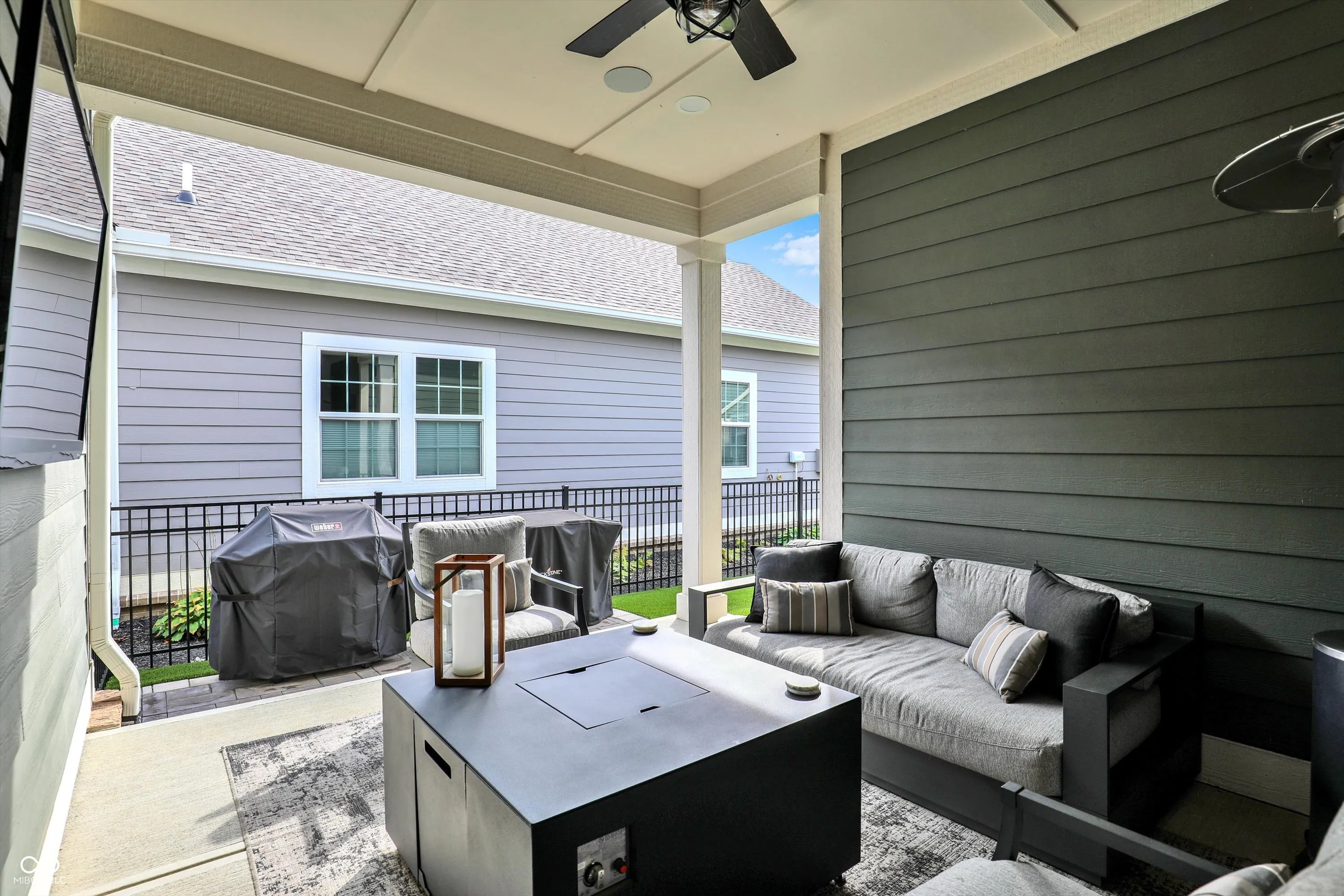 Carmel, Indiana 46280, United States, 3 Bedrooms Bedrooms, ,3 BathroomsBathrooms,Residential,Active,222066