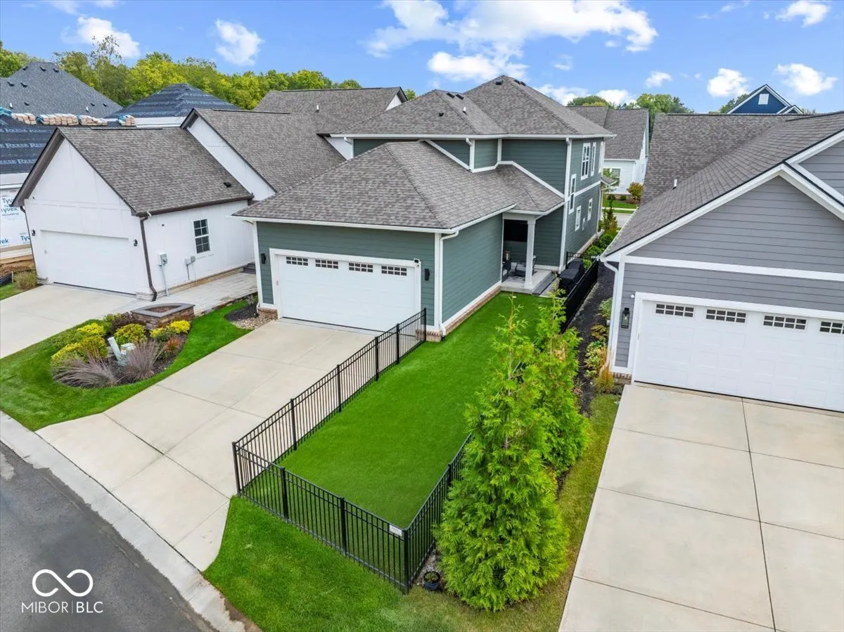 Carmel, Indiana 46280, United States, 3 Bedrooms Bedrooms, ,3 BathroomsBathrooms,Residential,Active,222066