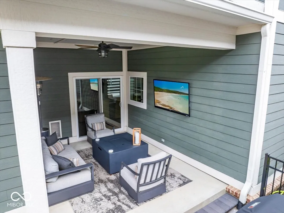 Carmel, Indiana 46280, United States, 3 Bedrooms Bedrooms, ,3 BathroomsBathrooms,Residential,Active,222066