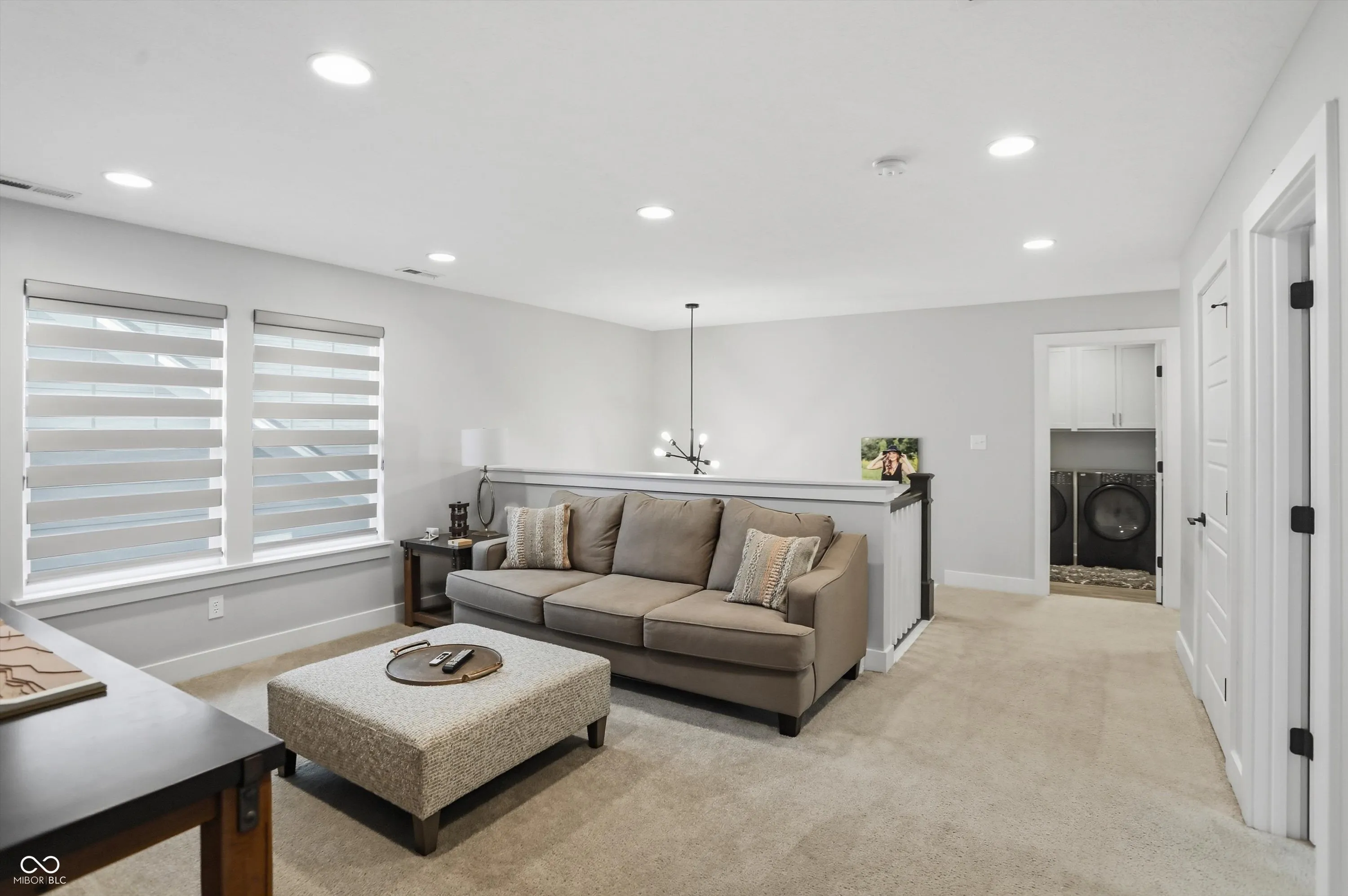 Carmel, Indiana 46280, United States, 3 Bedrooms Bedrooms, ,3 BathroomsBathrooms,Residential,Active,222066