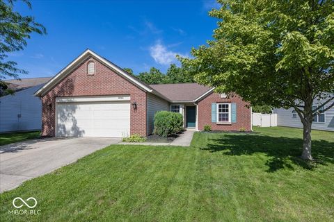 Photo of 2842 Addison Meadows Lane, Indianapolis, IN 46203 (MLS # 22105157)