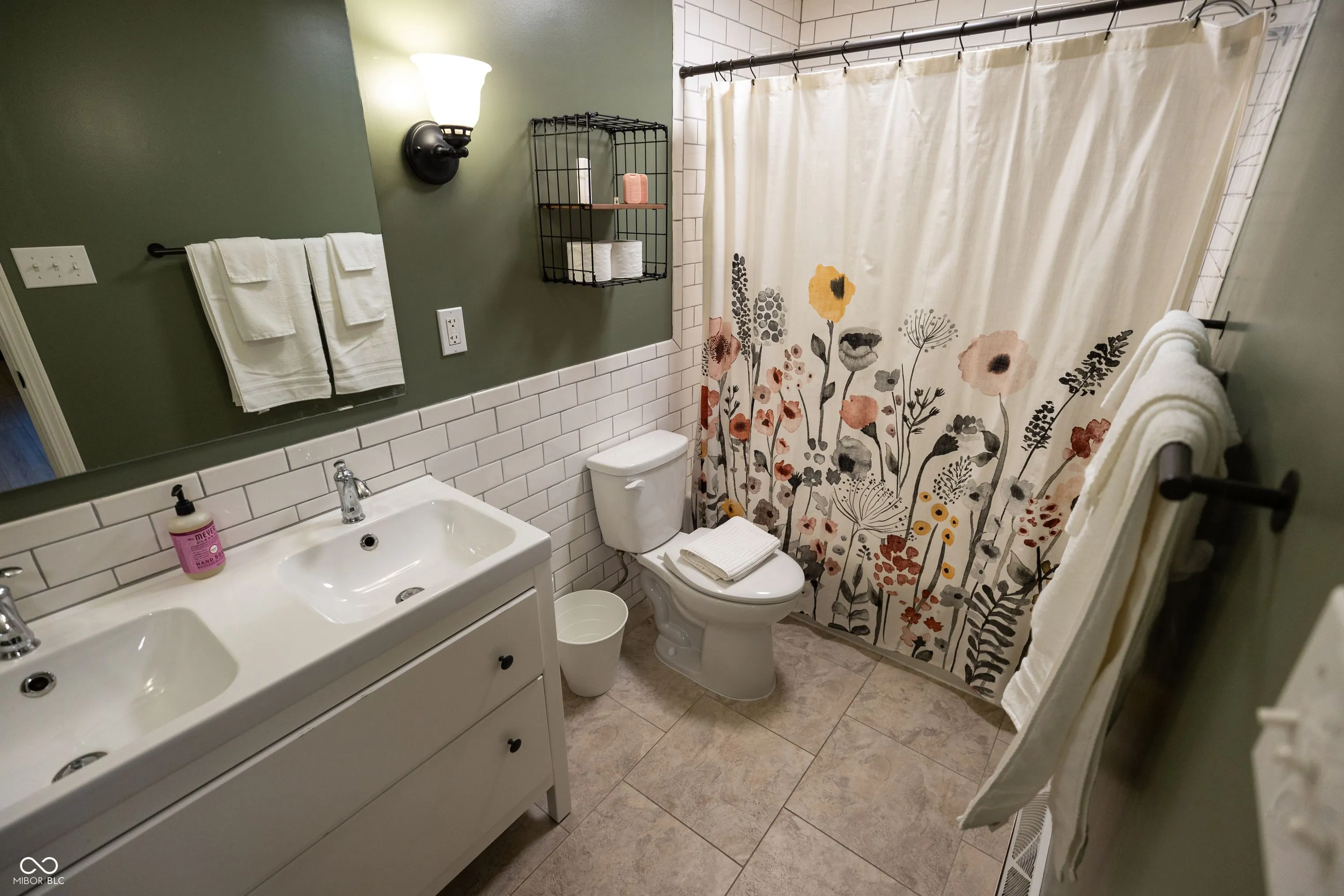 Westfield, Indiana 46074, United States, 3 Bedrooms Bedrooms, ,2 BathroomsBathrooms,Residential,Pending,139885