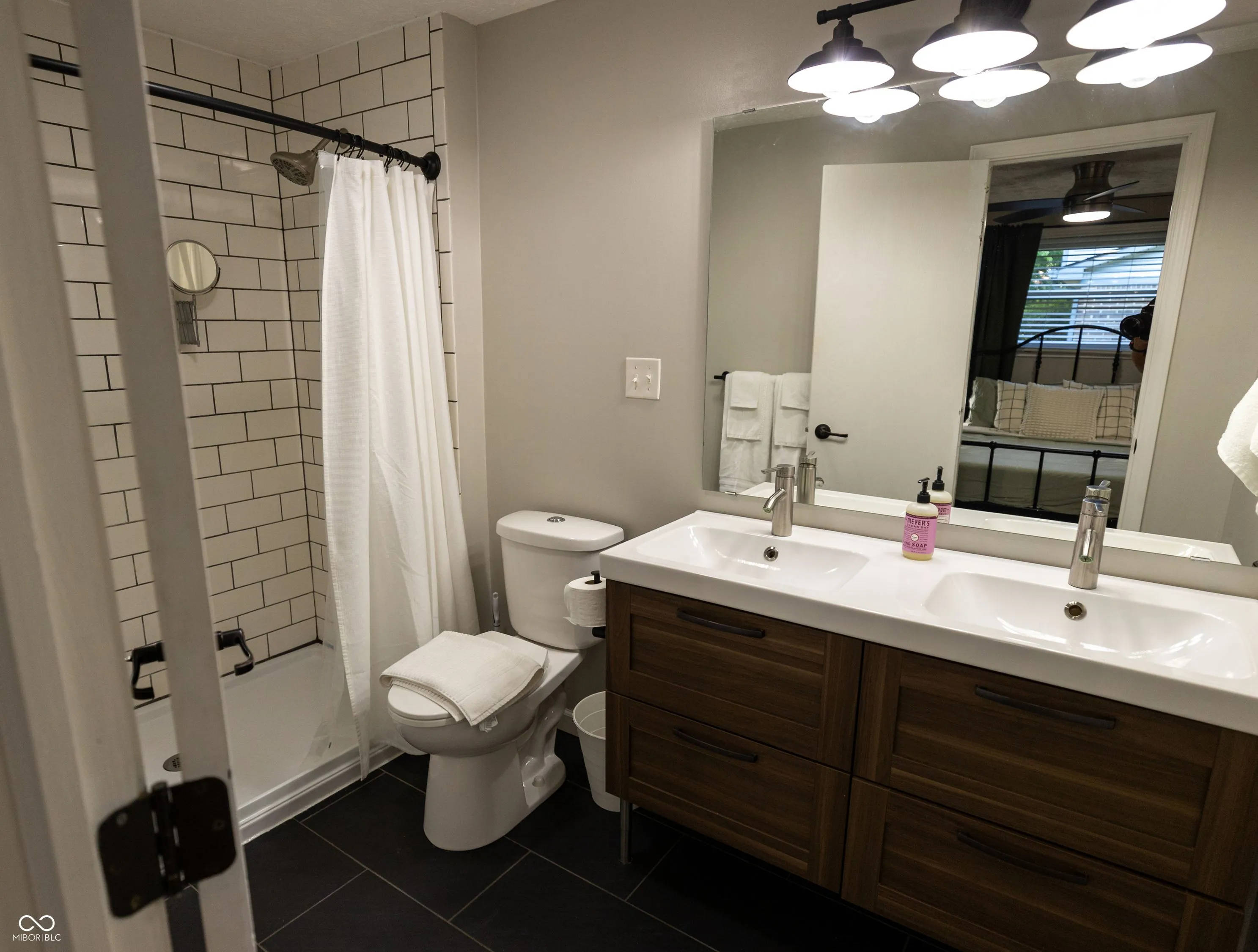 Westfield, Indiana 46074, United States, 3 Bedrooms Bedrooms, ,2 BathroomsBathrooms,Residential,Pending,139885