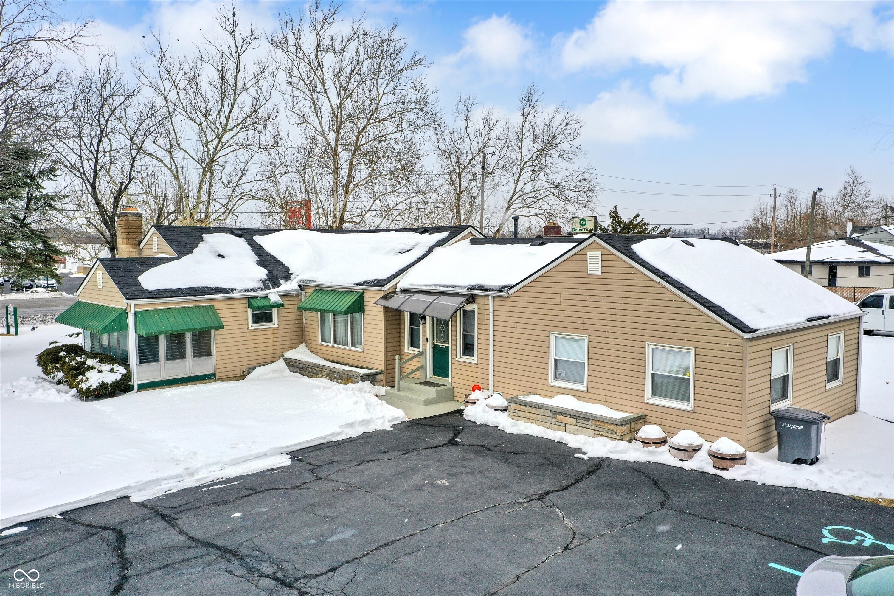 1101 N Shadeland Avenue