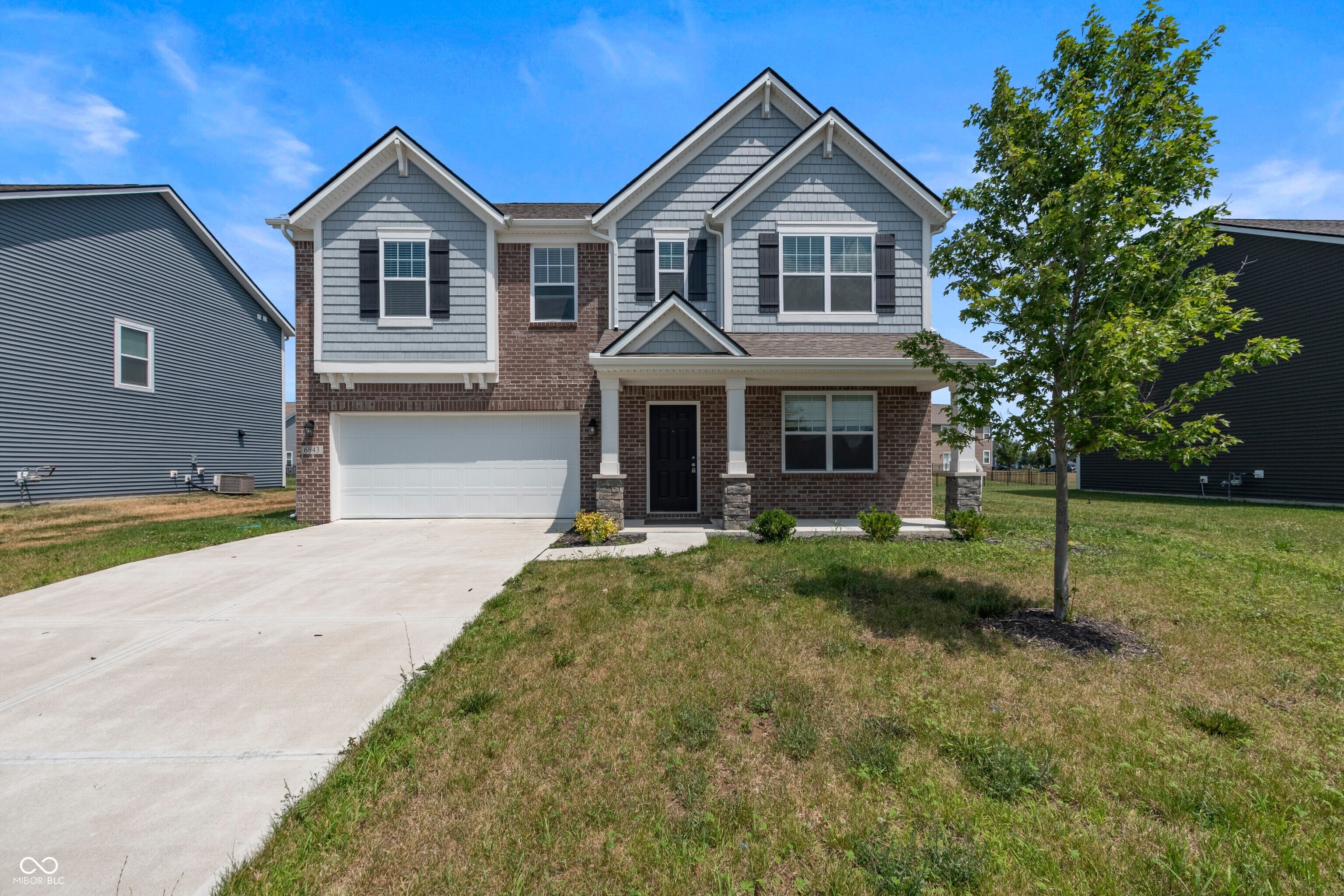 6843 Arrowhead Drive