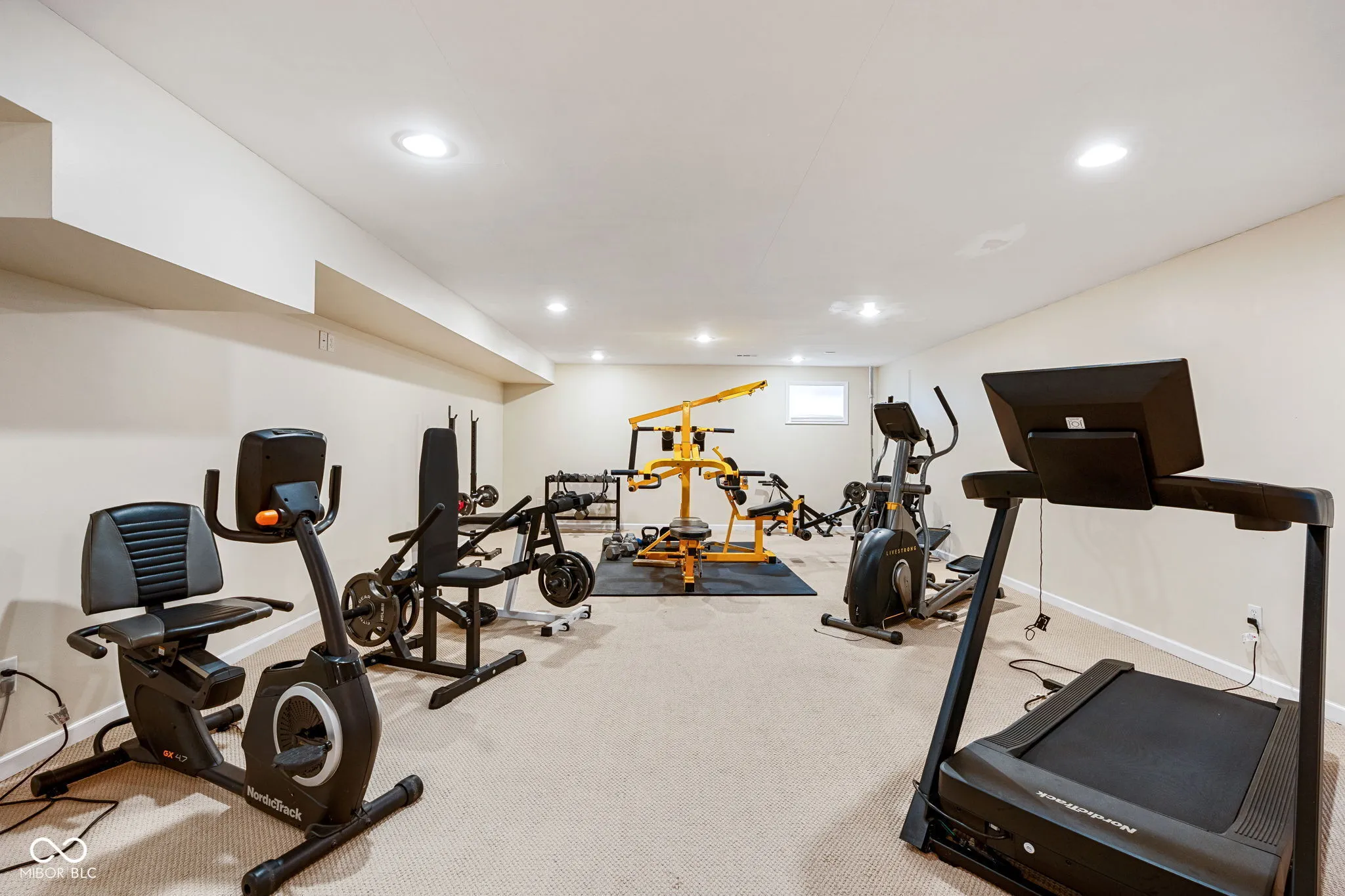 Carmel, Indiana 46074, United States, 5 Bedrooms Bedrooms, ,5 BathroomsBathrooms,Residential,Pending,129008