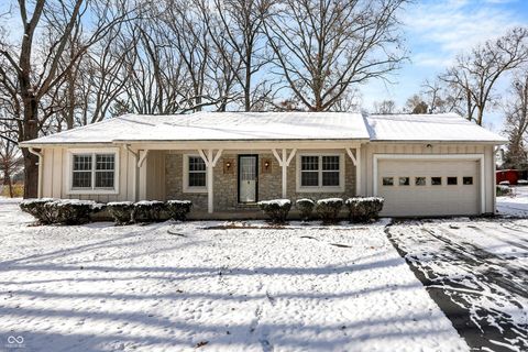 Photo of 10020 Holaday Drive, Carmel, IN 46032 (MLS # 22075915)