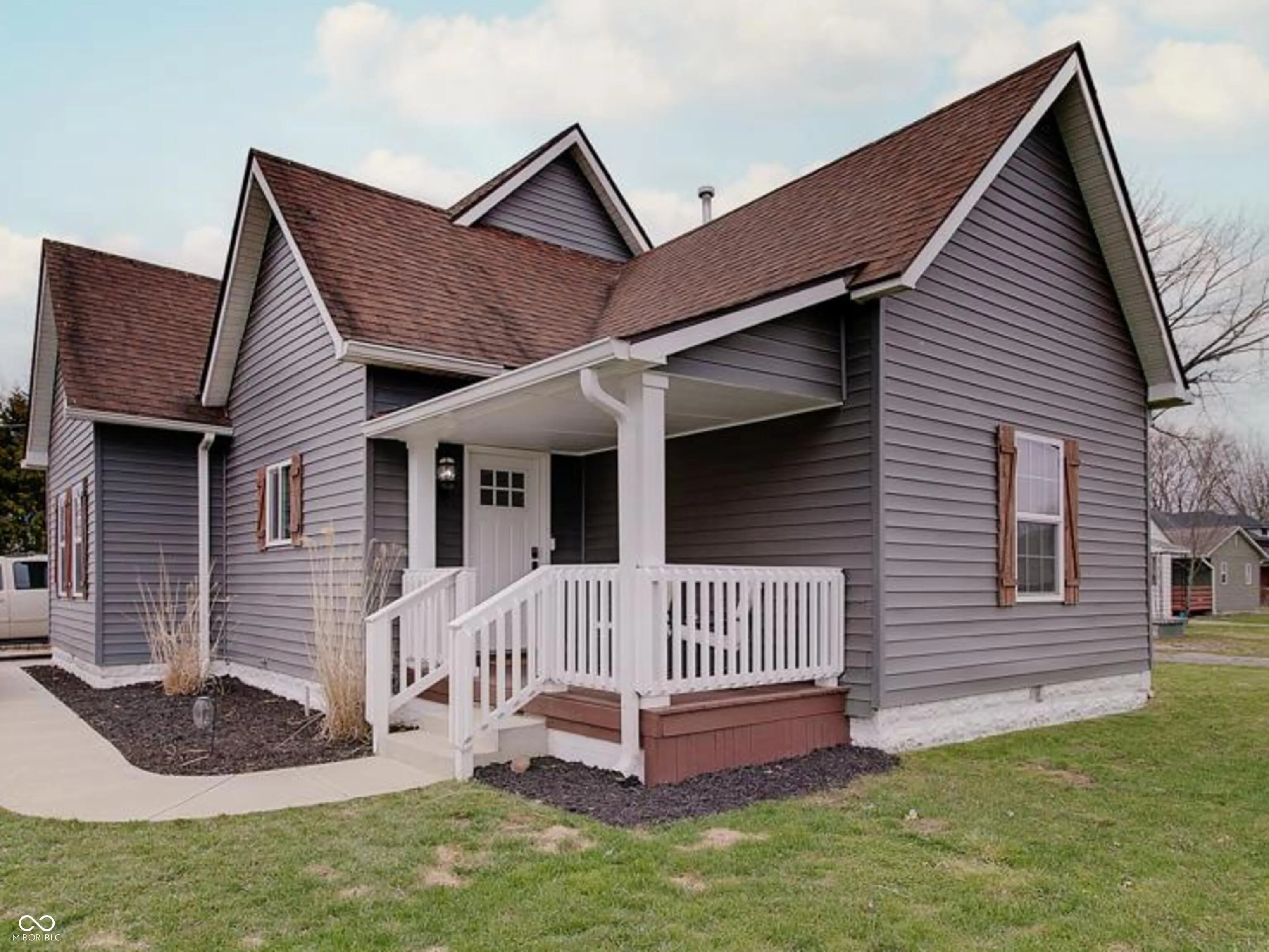 Trafalgar, Indiana 46181, United States, 3 Bedrooms Bedrooms, ,3 BathroomsBathrooms,Residential,Active,101996