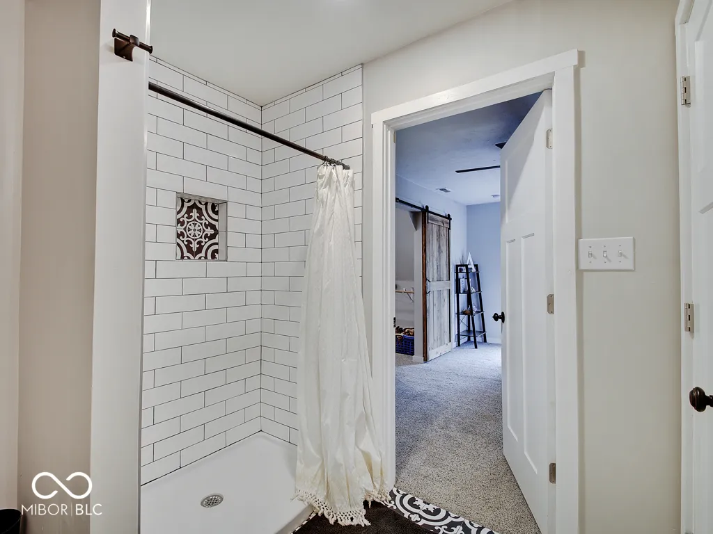 Trafalgar, Indiana 46181, United States, 3 Bedrooms Bedrooms, ,3 BathroomsBathrooms,Residential,Active,101996