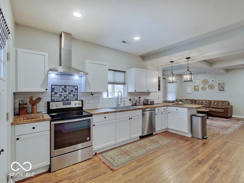 Trafalgar, Indiana 46181, United States, 3 Bedrooms Bedrooms, ,3 BathroomsBathrooms,Residential,Active,101996