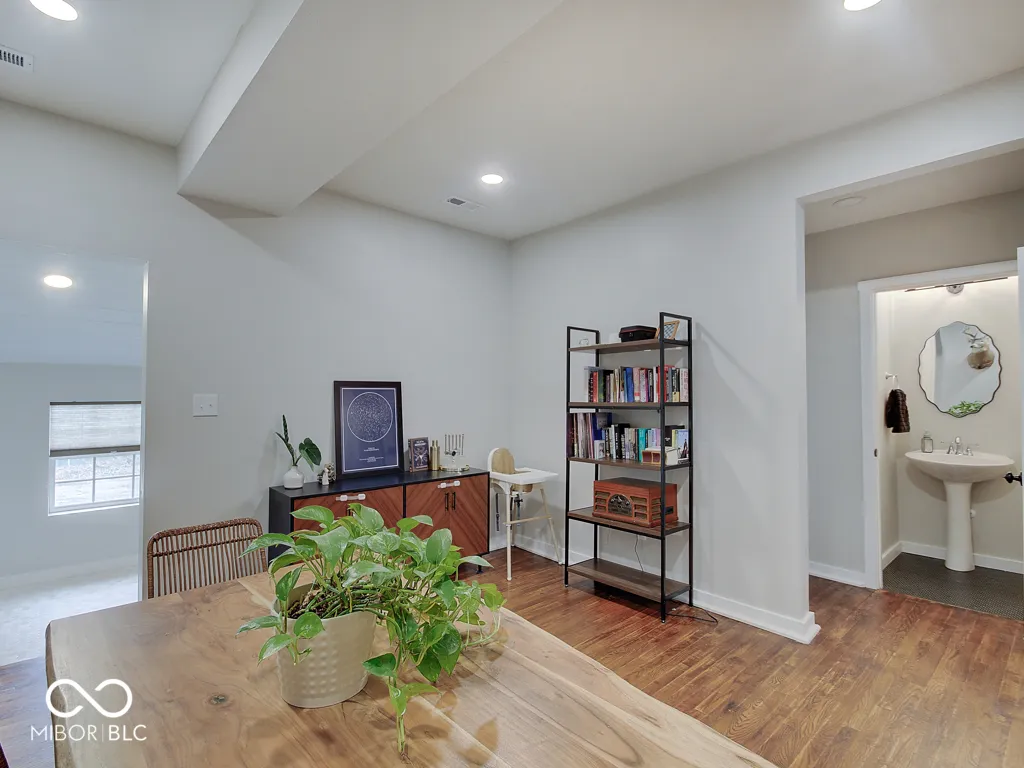 Trafalgar, Indiana 46181, United States, 3 Bedrooms Bedrooms, ,3 BathroomsBathrooms,Residential,Active,101996